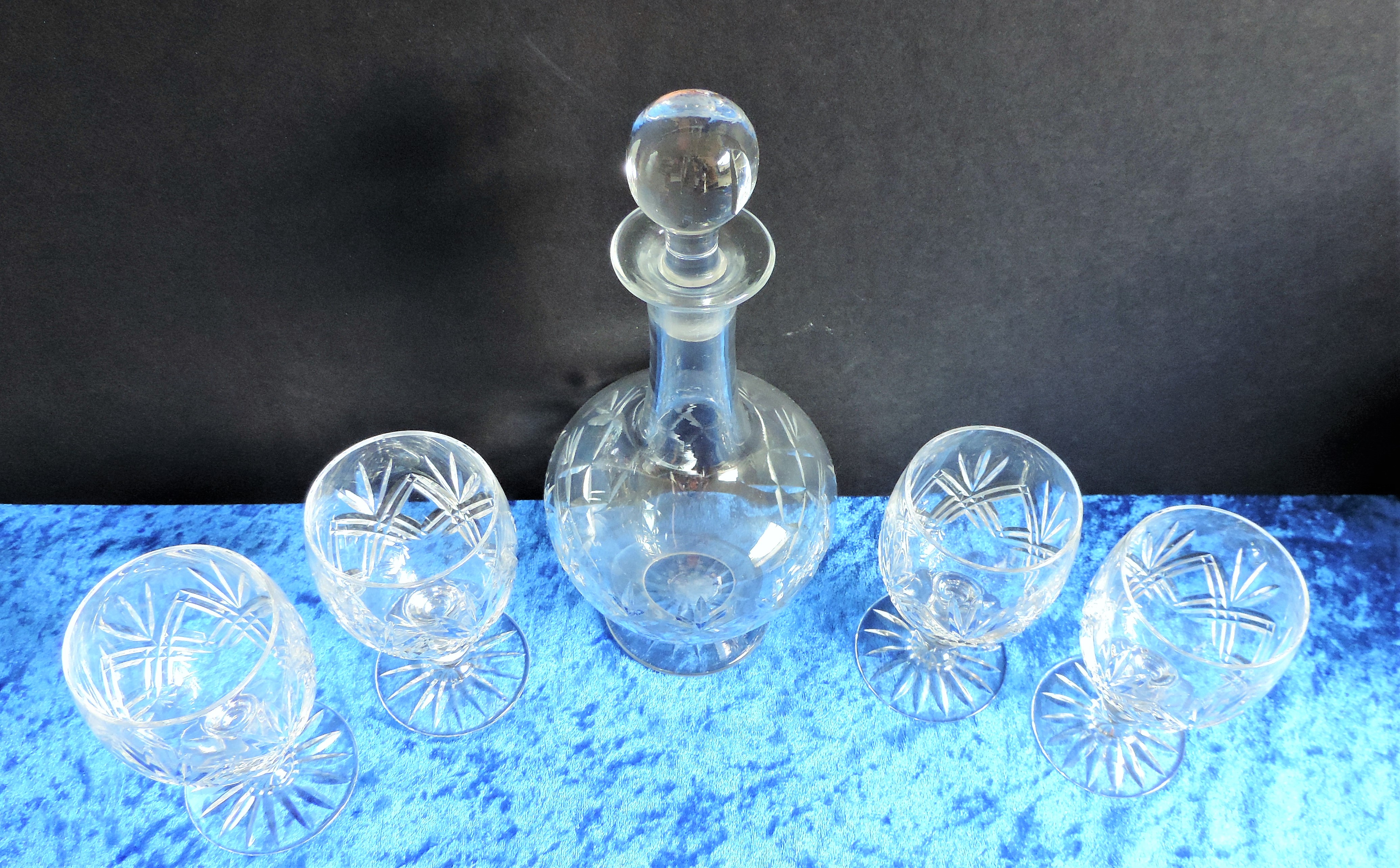 Crystal Decanter and Wine Glasses - Image 5 of 5