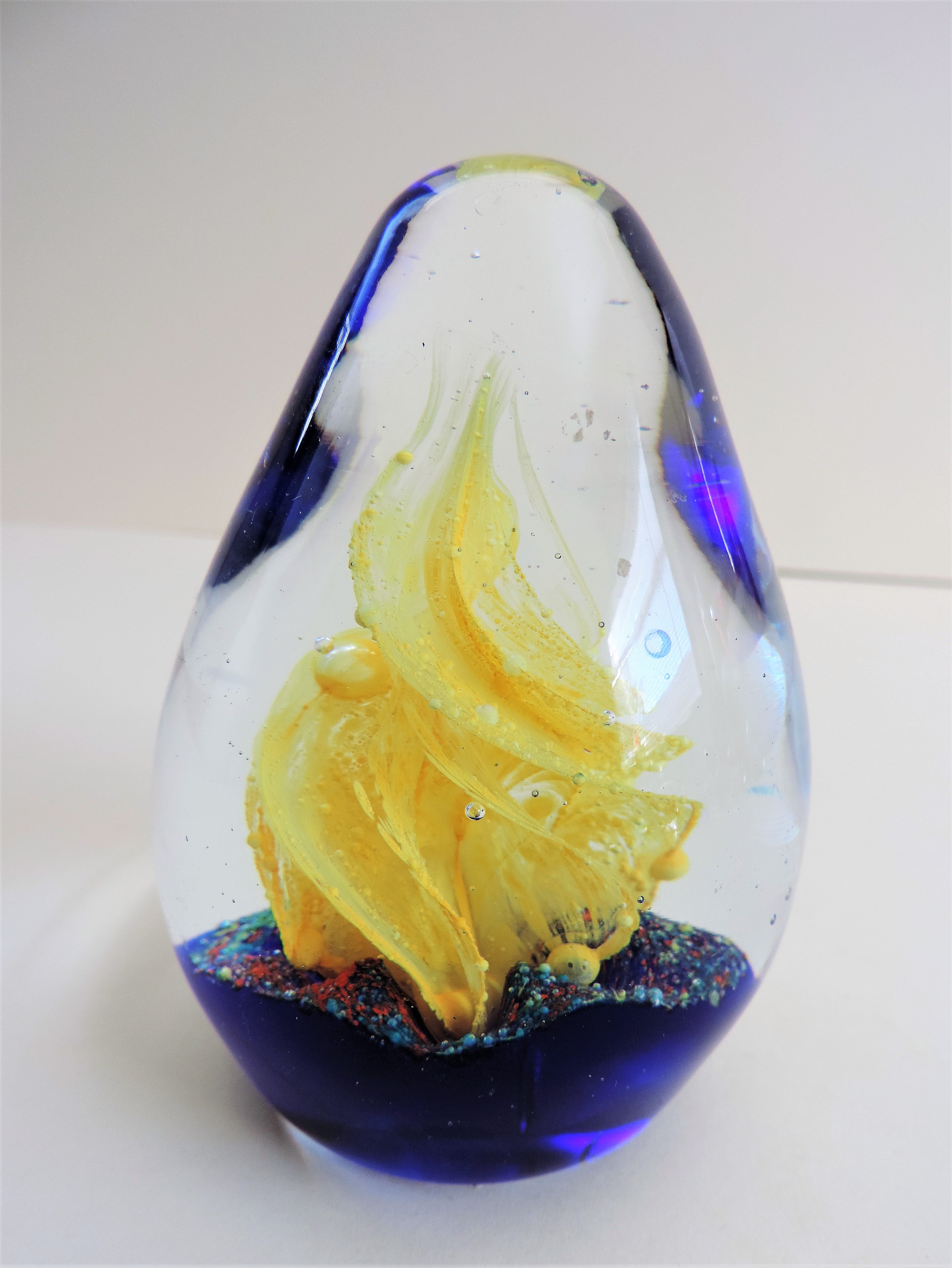 Vintage Egg Shape Yellow Spiral Art Glass Paperweight - Image 2 of 4