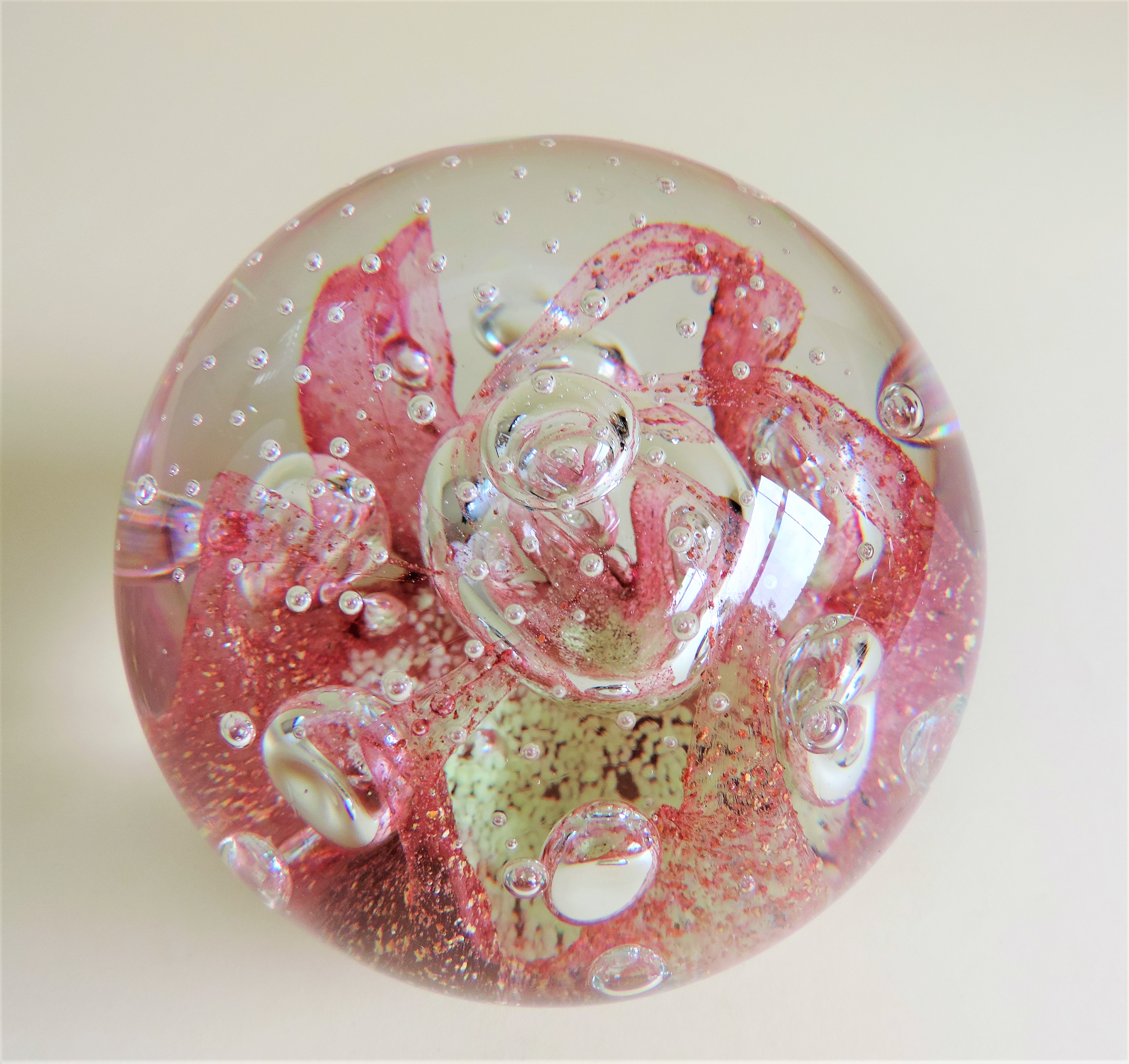 Large Art Glass Paperweight 12cm tall - Image 2 of 4