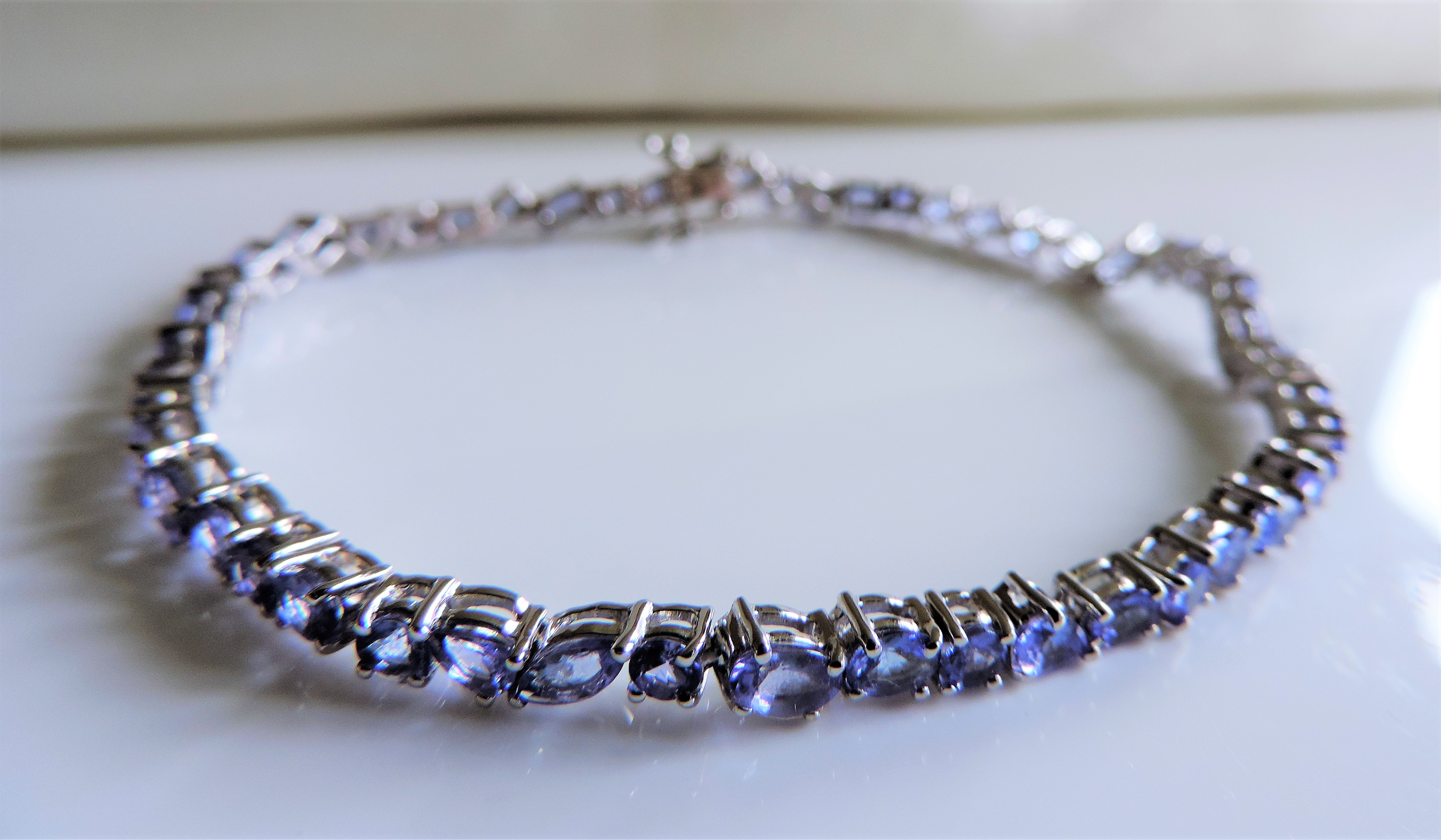 Sterling Silver 11Ct Multi Shaped Tanzanite Gemstone Bracelet New with Gift Box - Image 5 of 5