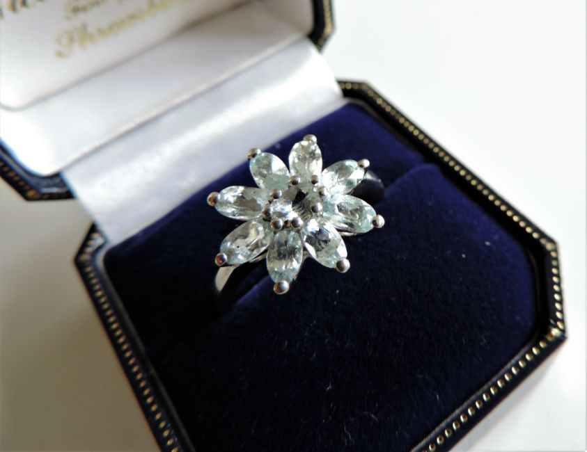 Sterling Silver 1.8 ct Blue Topaz Flower Cluster Ring New with Gift Box - Image 2 of 4