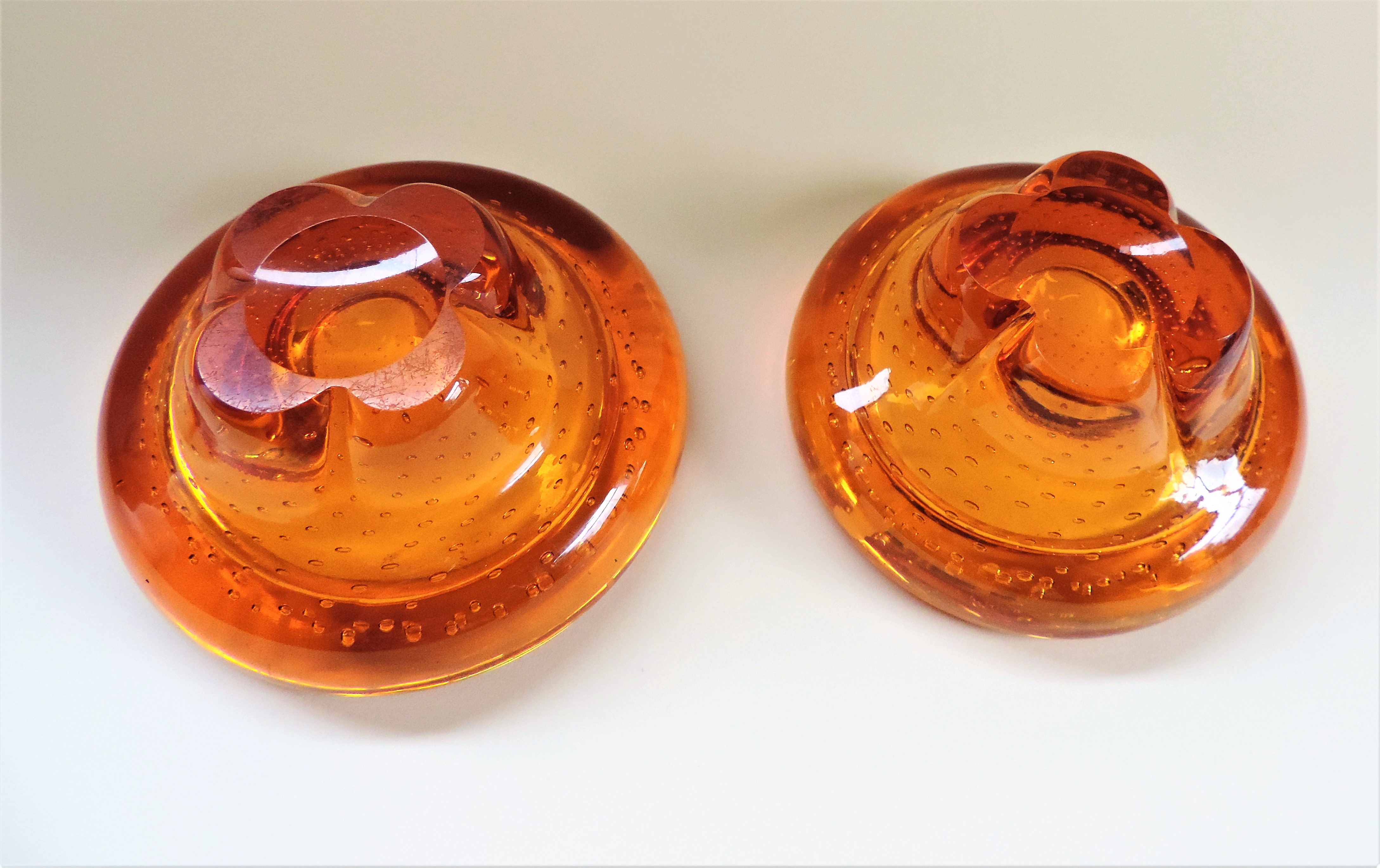 Pair Whitefriars Amber Bubble Glass Bowls/Dishes - Image 5 of 6