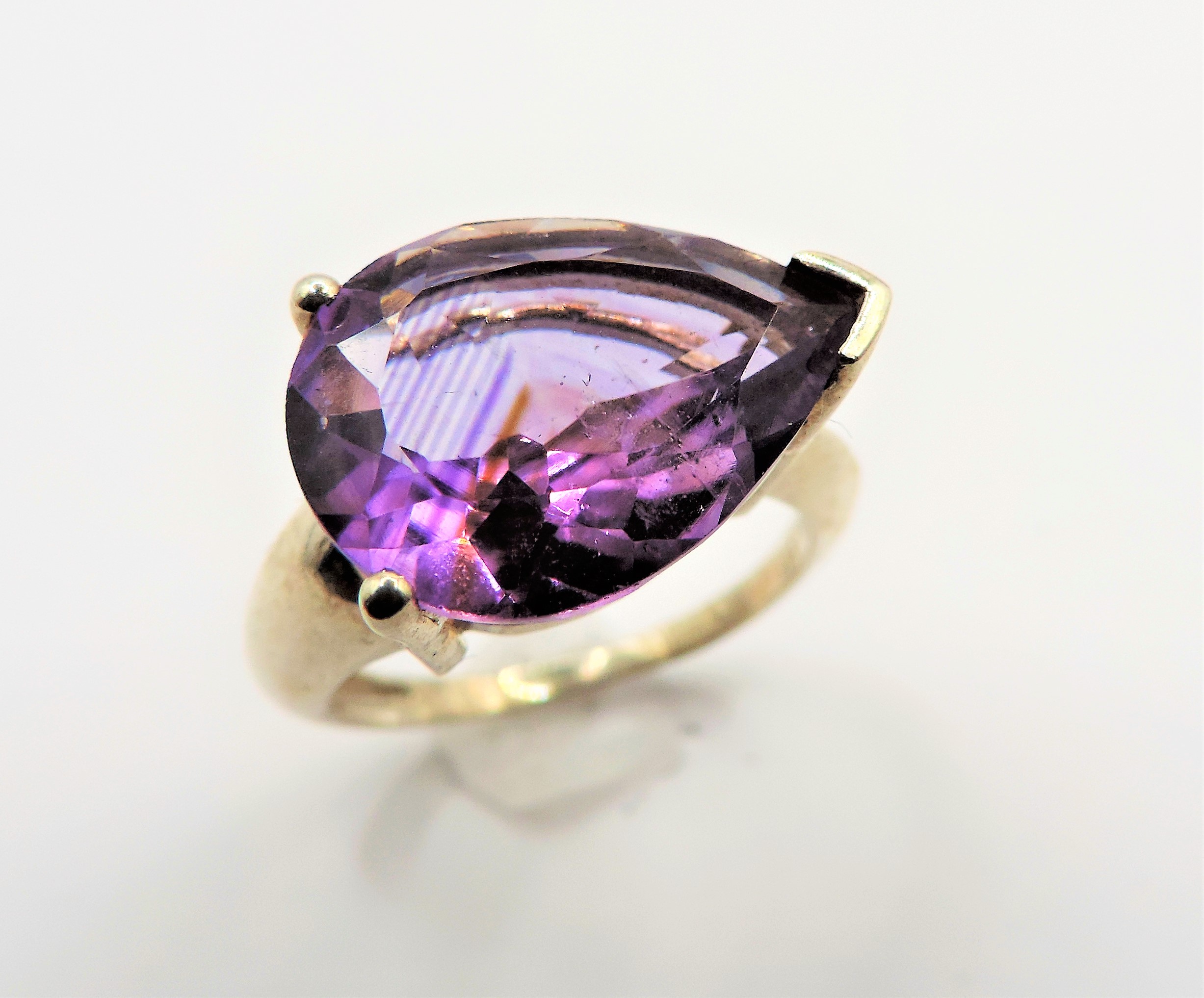 Sterling Silver Ring 5 ct Amethyst Ring New with Gift Box