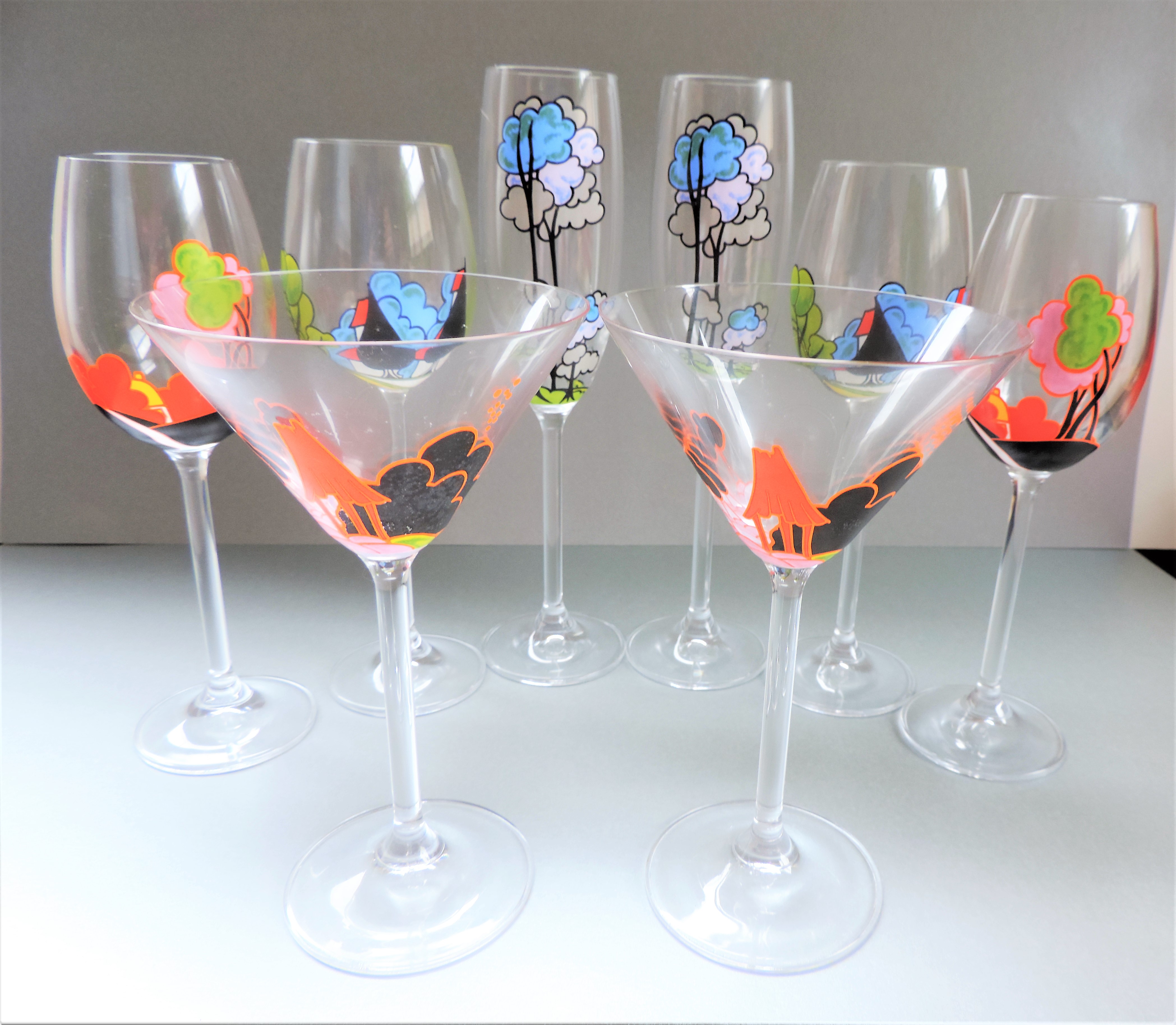 Suite Vintage French Hand Painted Wine & Cocktail Glasses - Image 5 of 5