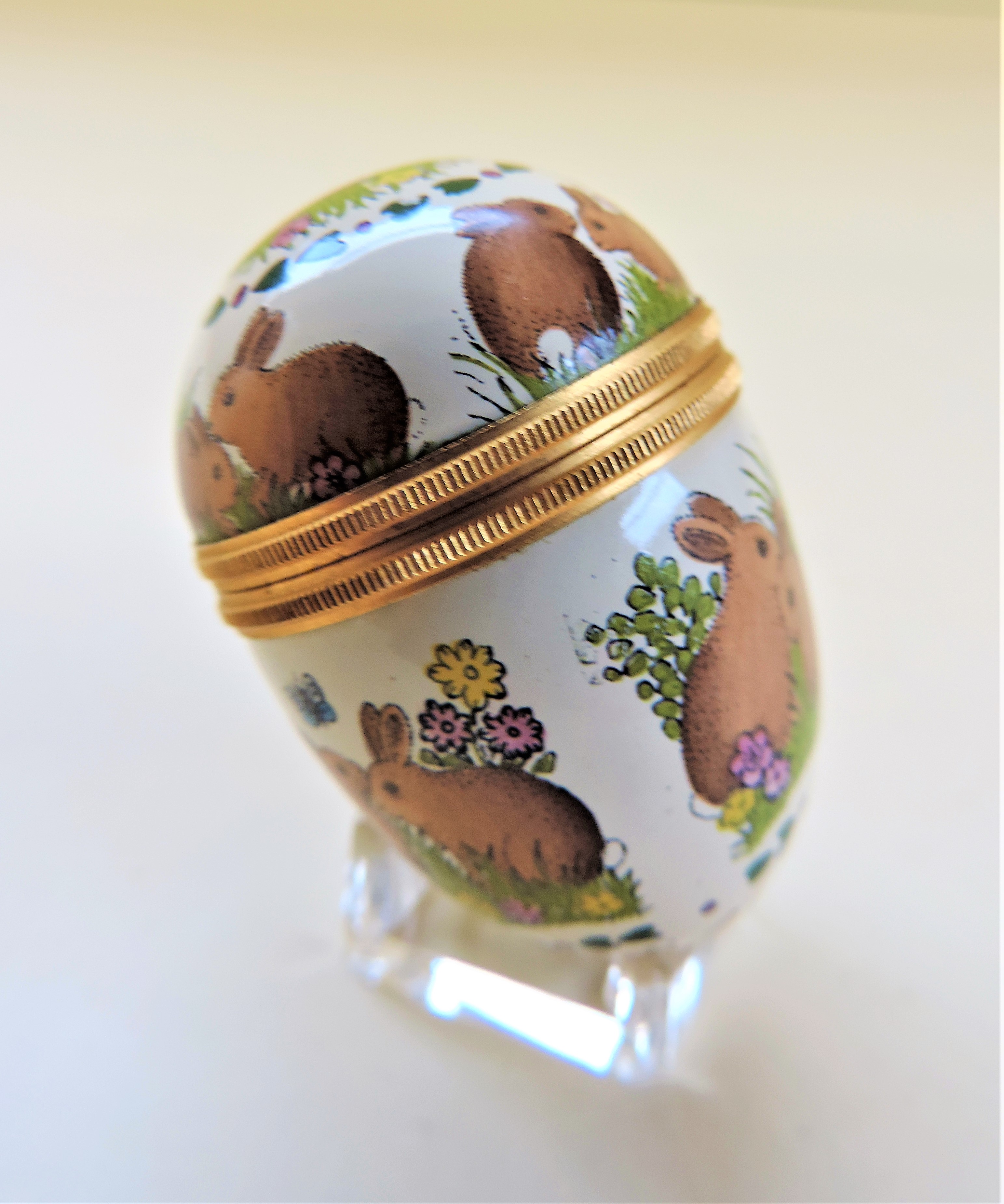 Halcyon Days Screw Top Mini Egg & Stand Bunny Family Hearts - Image 4 of 7