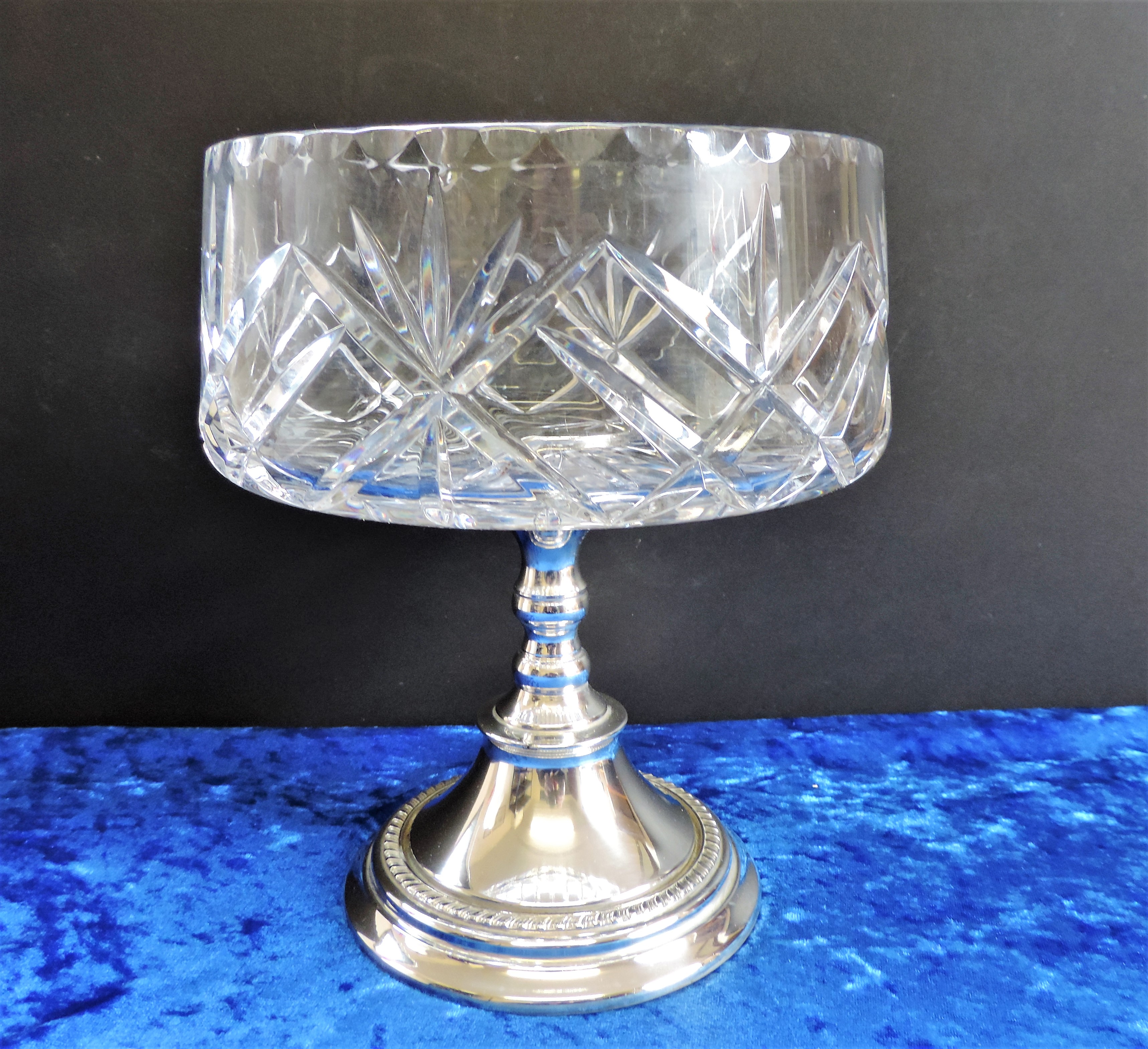 Vintage Elkington Silver Plate and Cut Crystal Table Centrepiece - Image 3 of 6