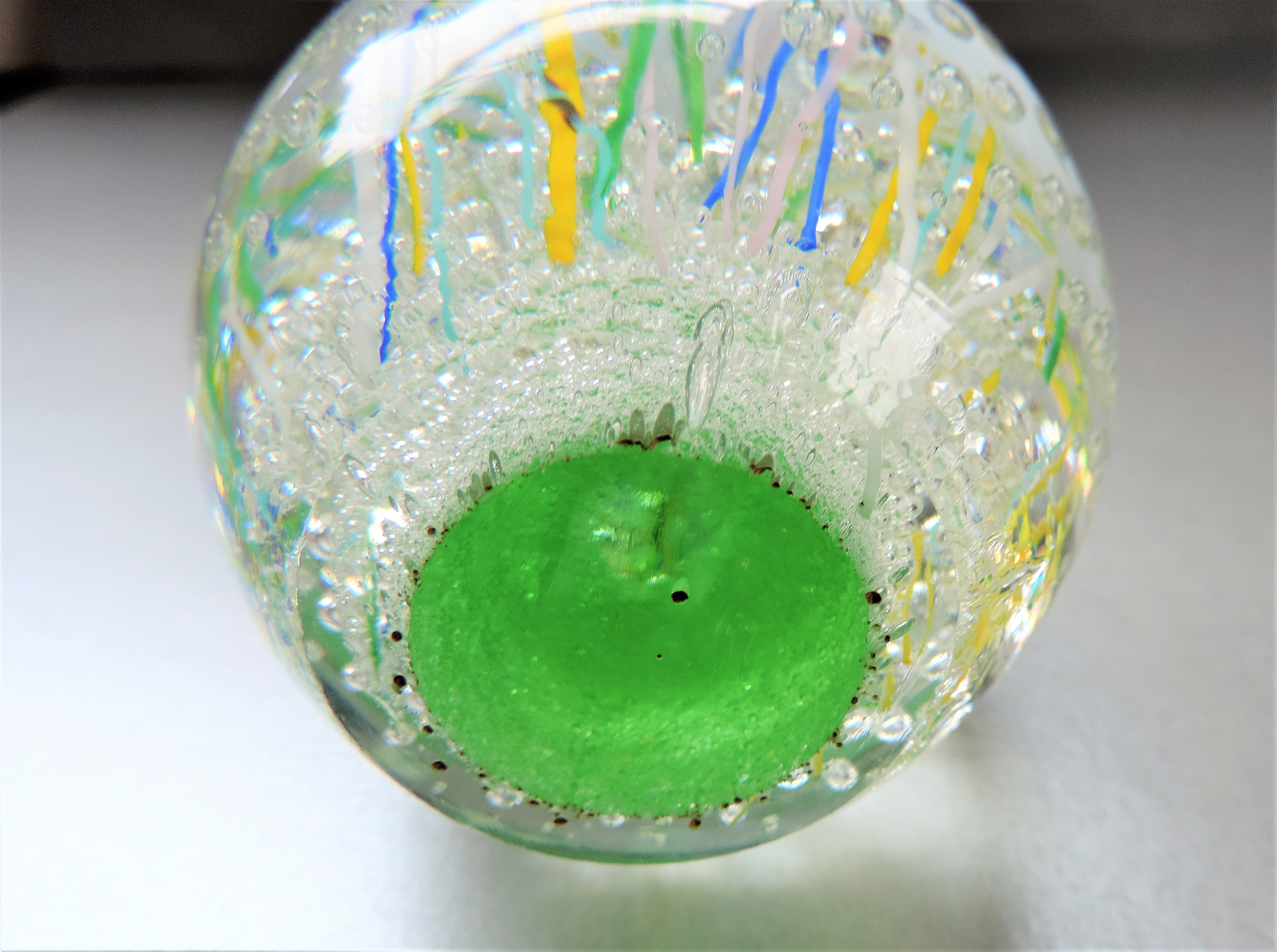 Art Glass Paperweight Bubbles & Fireworks - Image 4 of 4