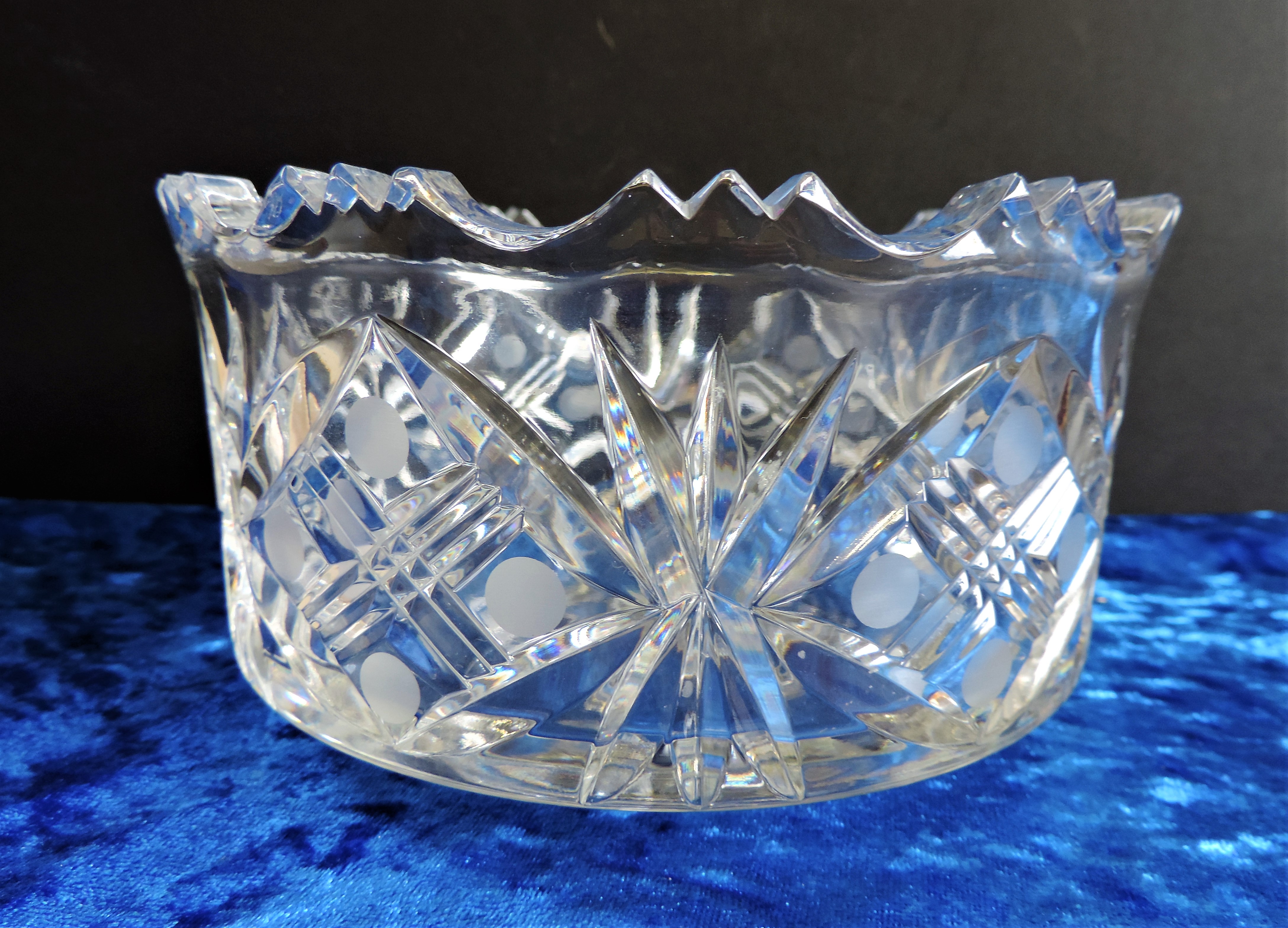 Vintage Etched and Cut Crystal Bowl - Image 3 of 4