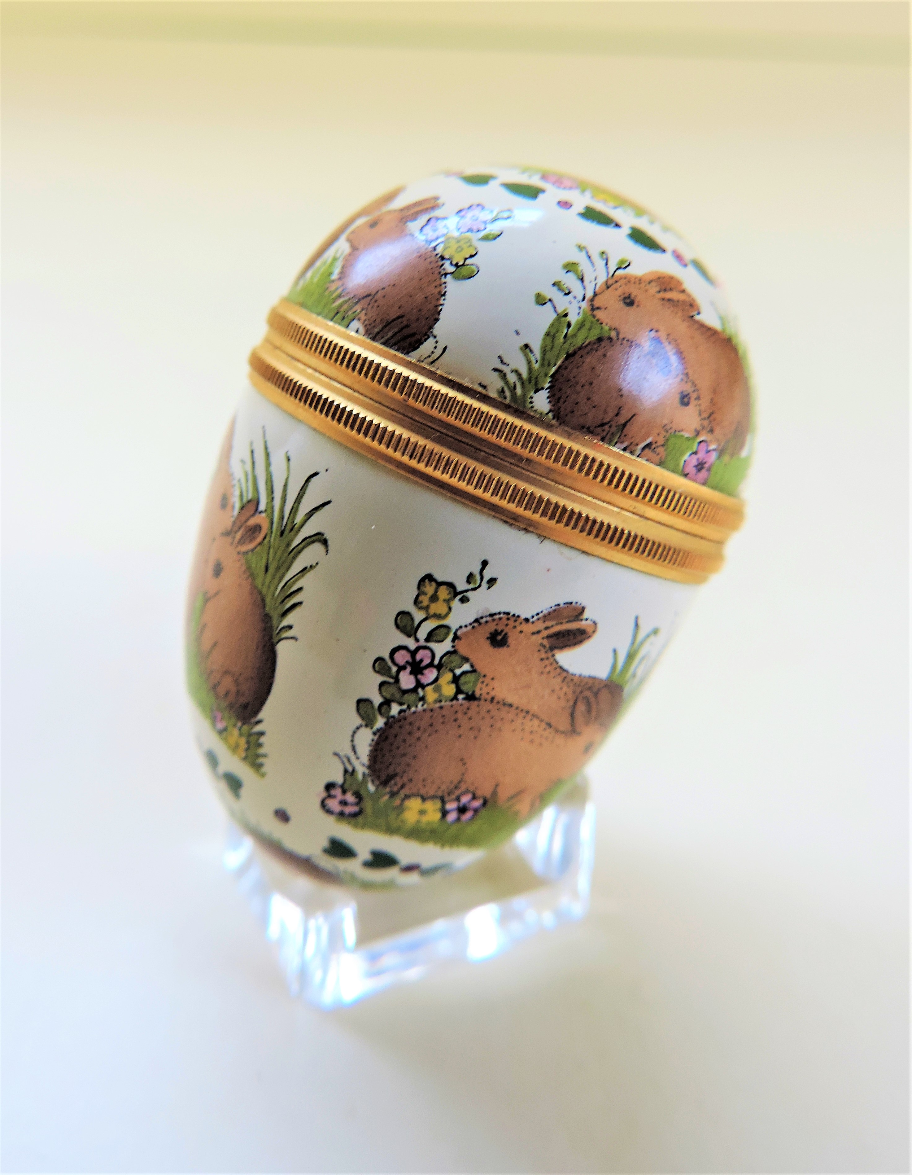Halcyon Days Screw Top Mini Egg & Stand Bunny Family Hearts - Image 6 of 7