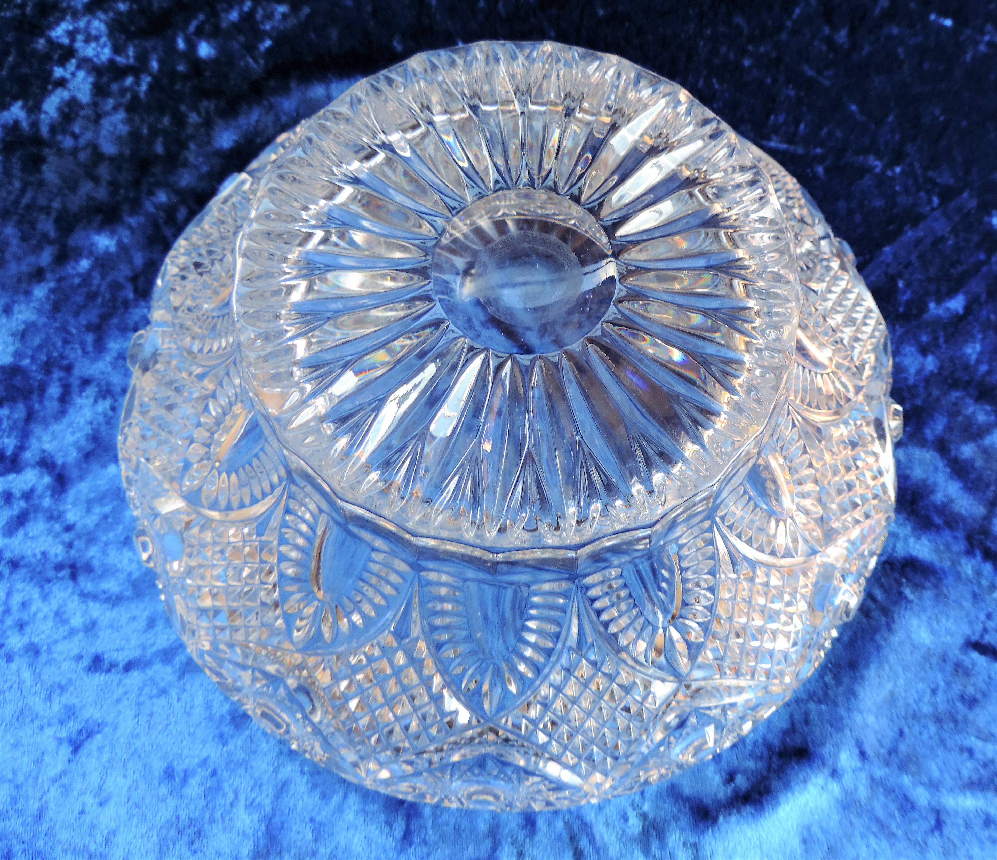 Large Vintage Bohemian Crystal Bowl 26cm wide - Image 5 of 5