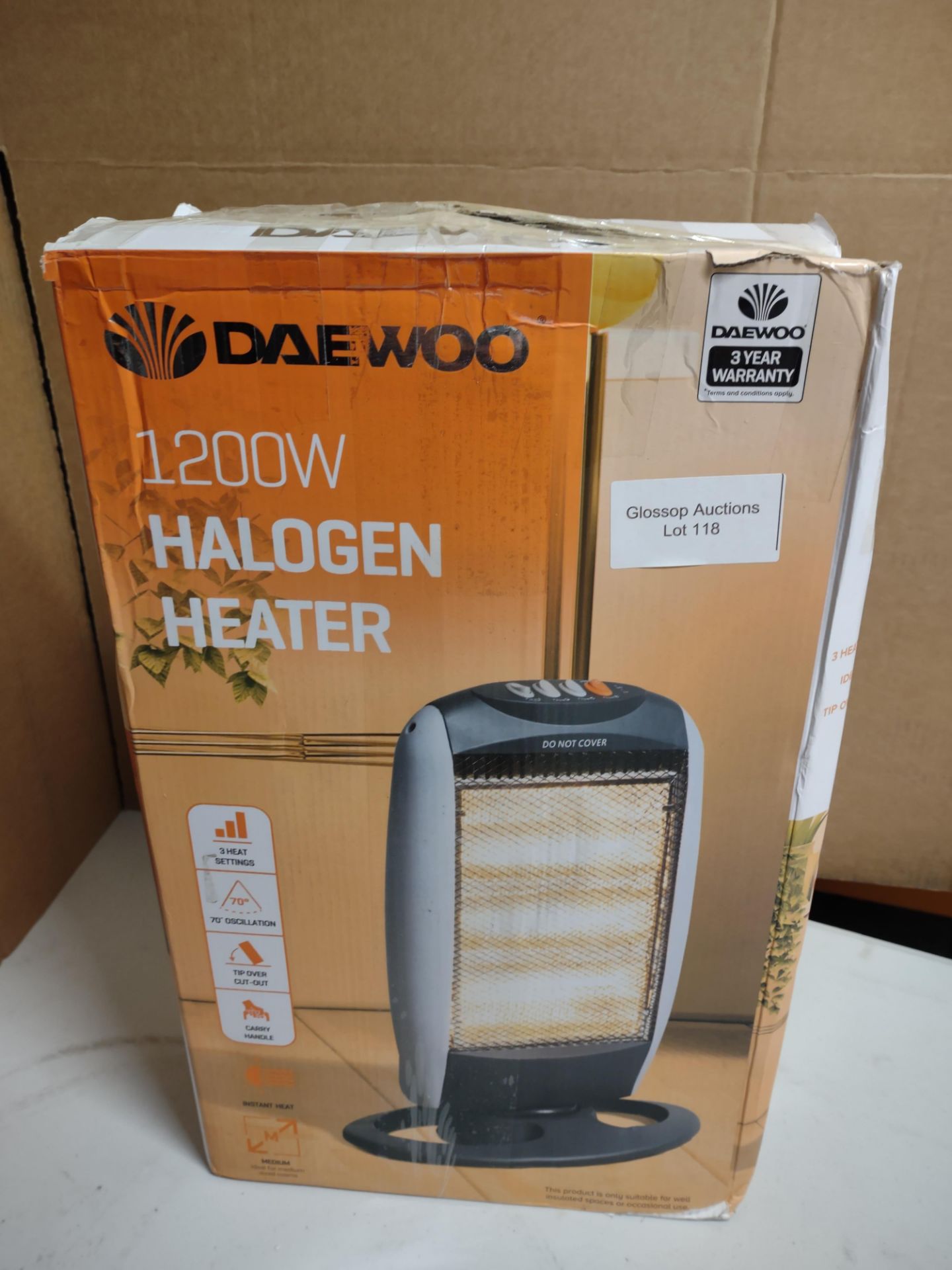 Daewoo 1200w Oscillating Halogen Heater, Black. RRP £29.99 - Grade U