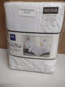 K&A Double Bed Pinch Pleat Duvet Cover Bedding Set, Double. RRP £24.99 - Grade U