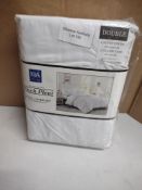 K&A Double Bed Pinch Pleat Duvet Cover Bedding Set, Double RRP £24.99 - Grade U