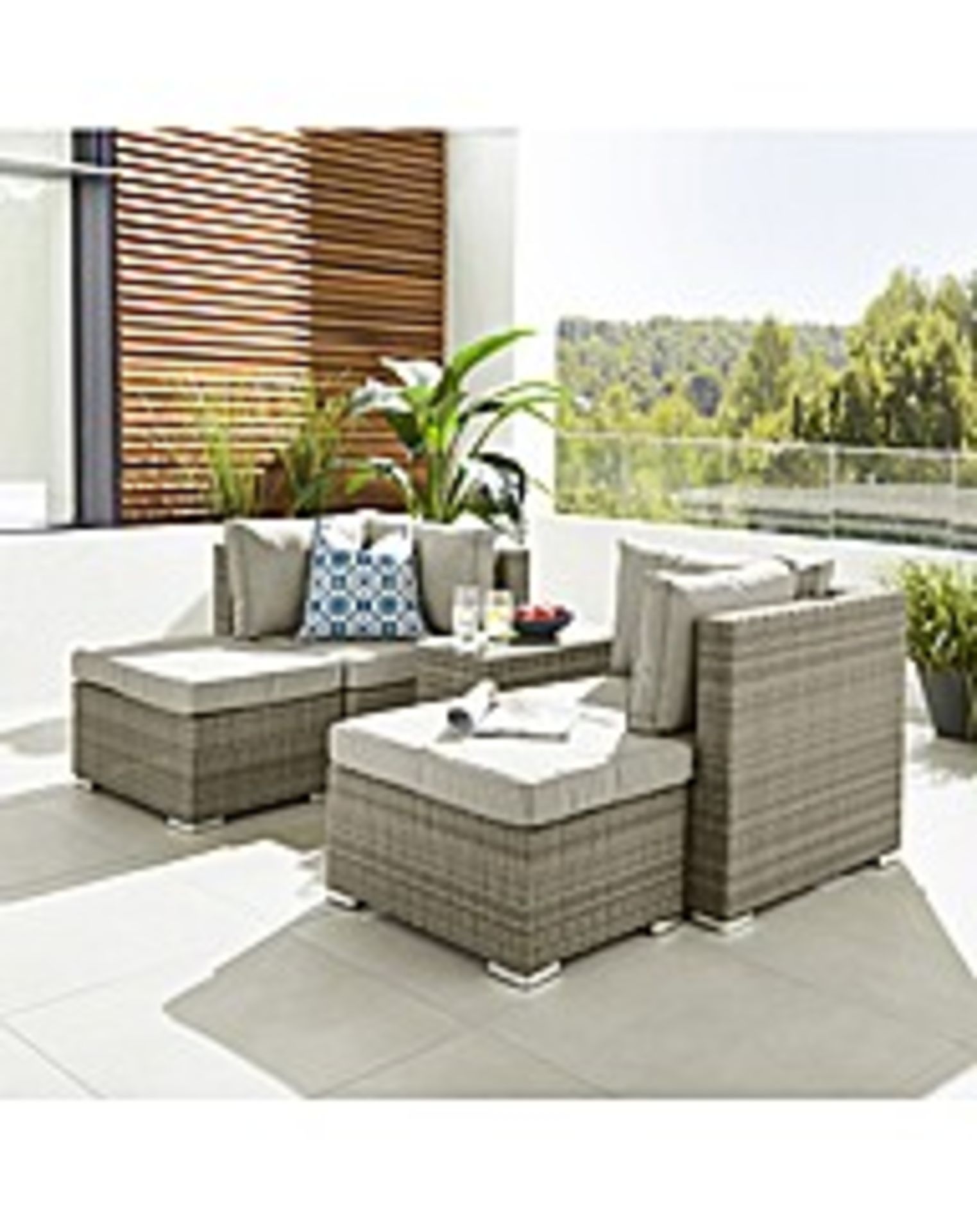 117016D - Double Pallet of Grade B Returns - Garden Furniture Total RRP £978