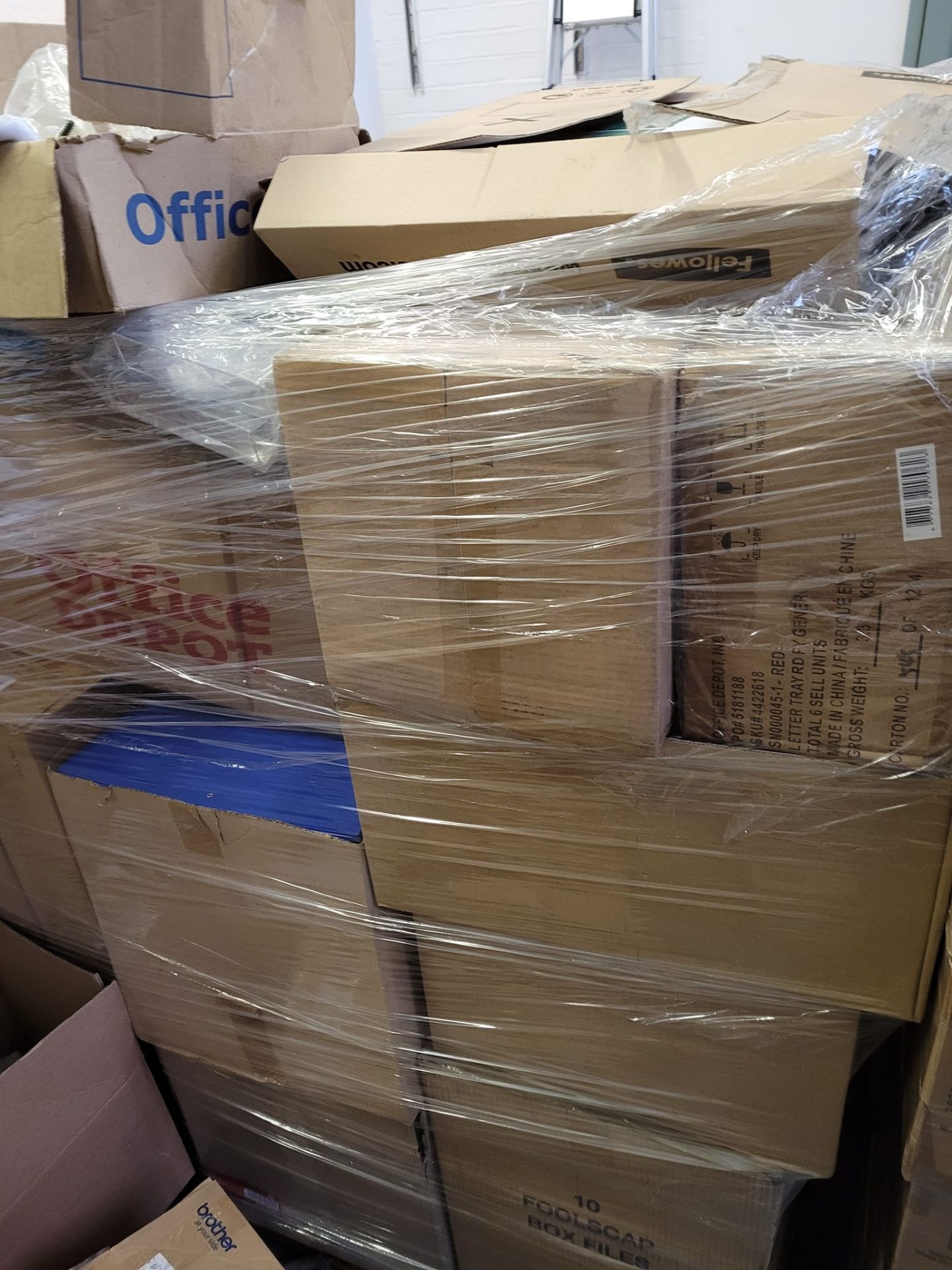 Pallet of office supplies, new but some have tatty packaging P6