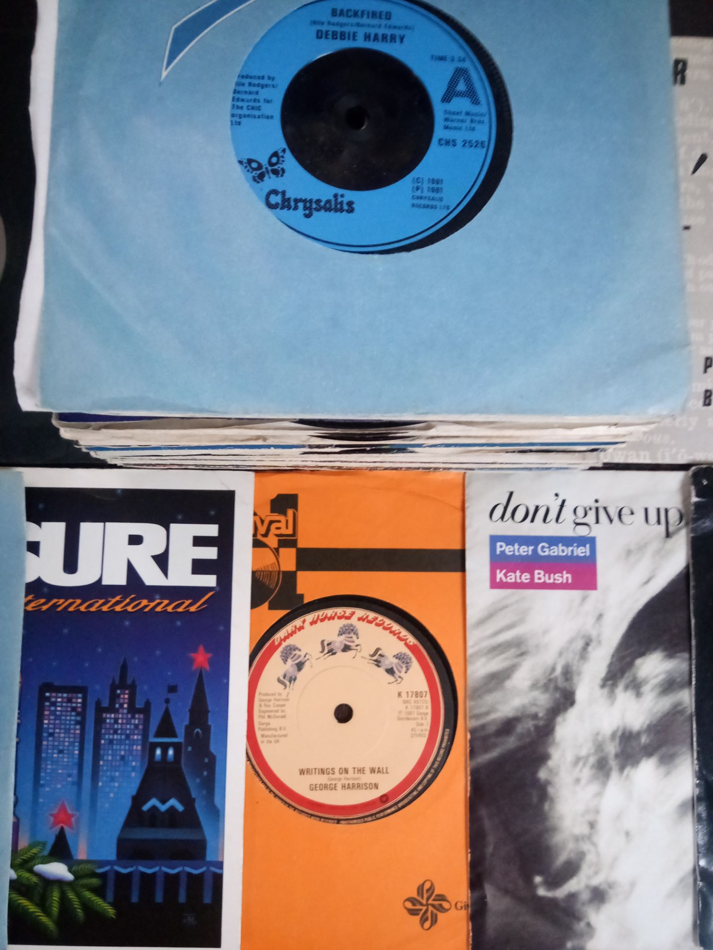 A collection of 50 x vinyl records. Debbie Harry - Frankie goes to hollywood etc. - Image 2 of 4