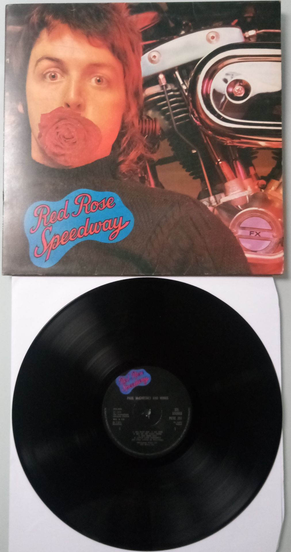 Sought after. Paul McCartney And Wings - Red Rose Speedway - 1973 - 12" Vinyl LP with booklet