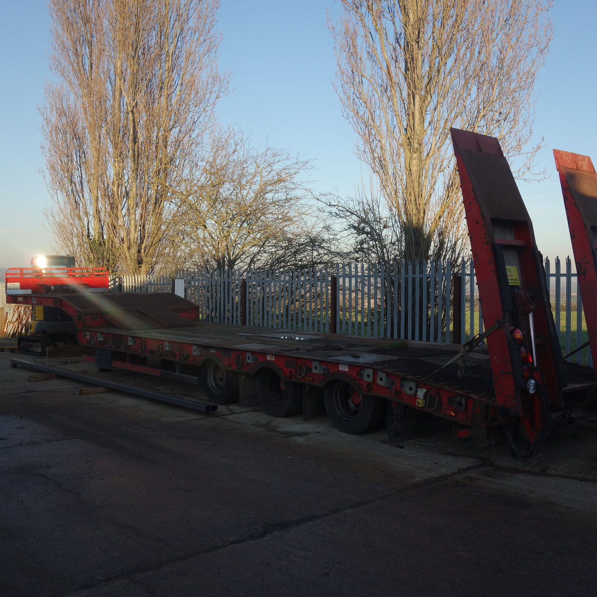 2008 Mac Low Loader 3 Axle Trailer.