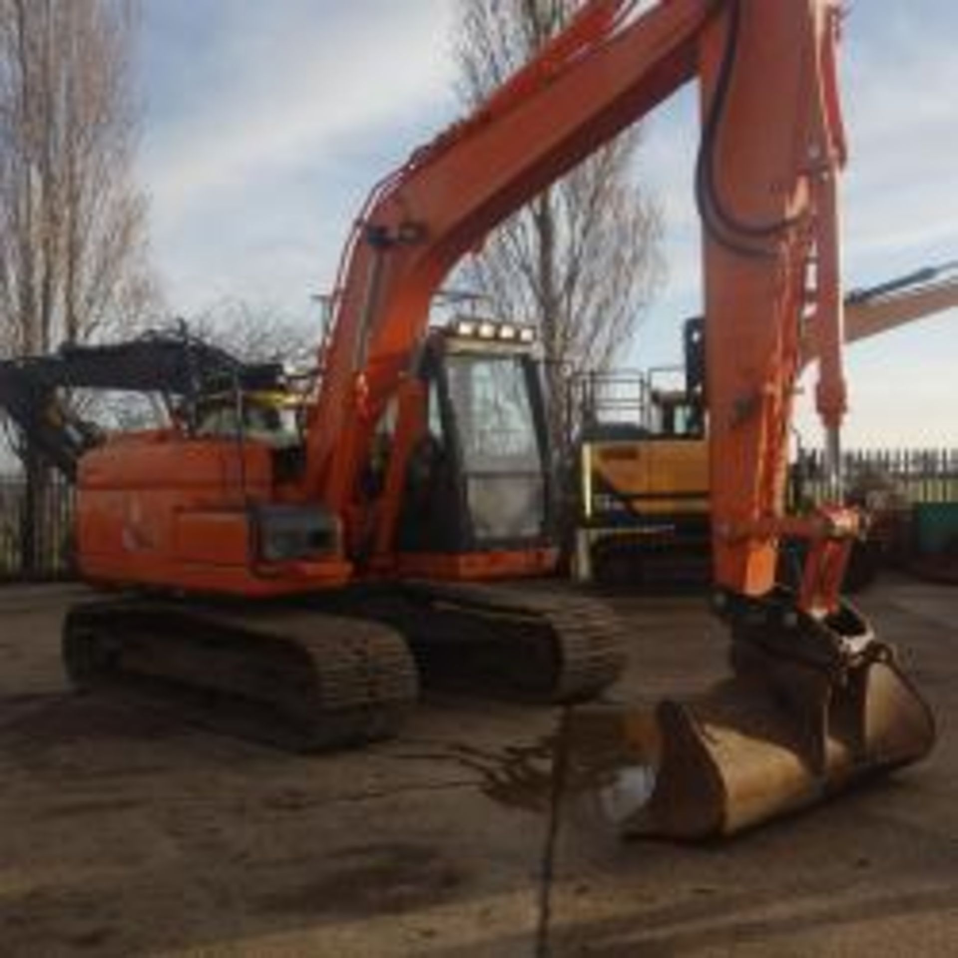 2014 Doosan DX140LC-3 Digger - Image 3 of 14