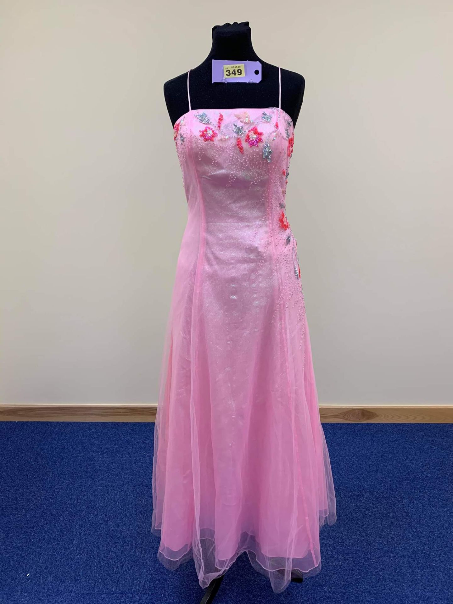 Prom Dress in Pink XL