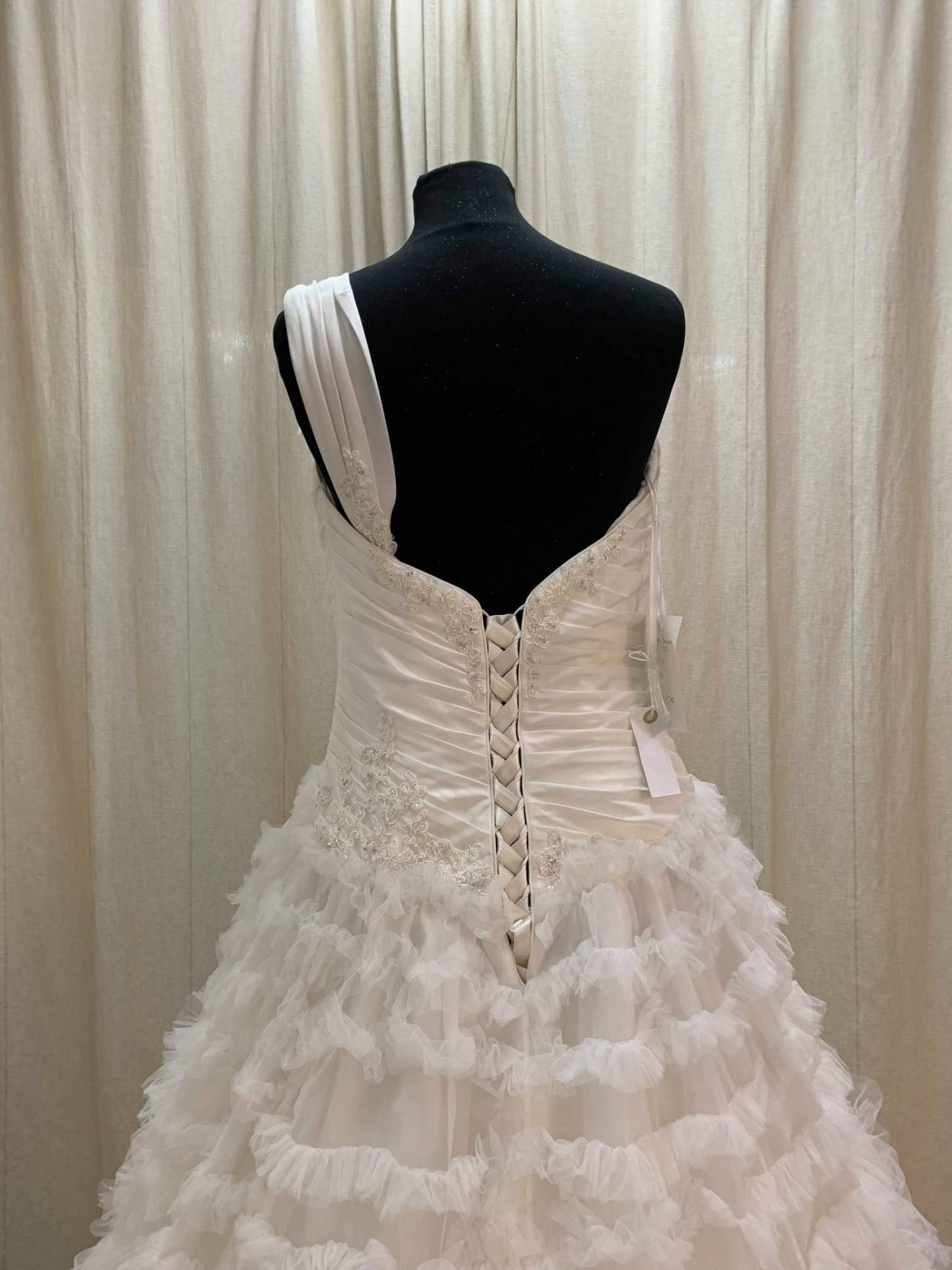 Wedding Dress. Size 14 Disney Fairytale Weddings RRP £1695 - Image 6 of 7