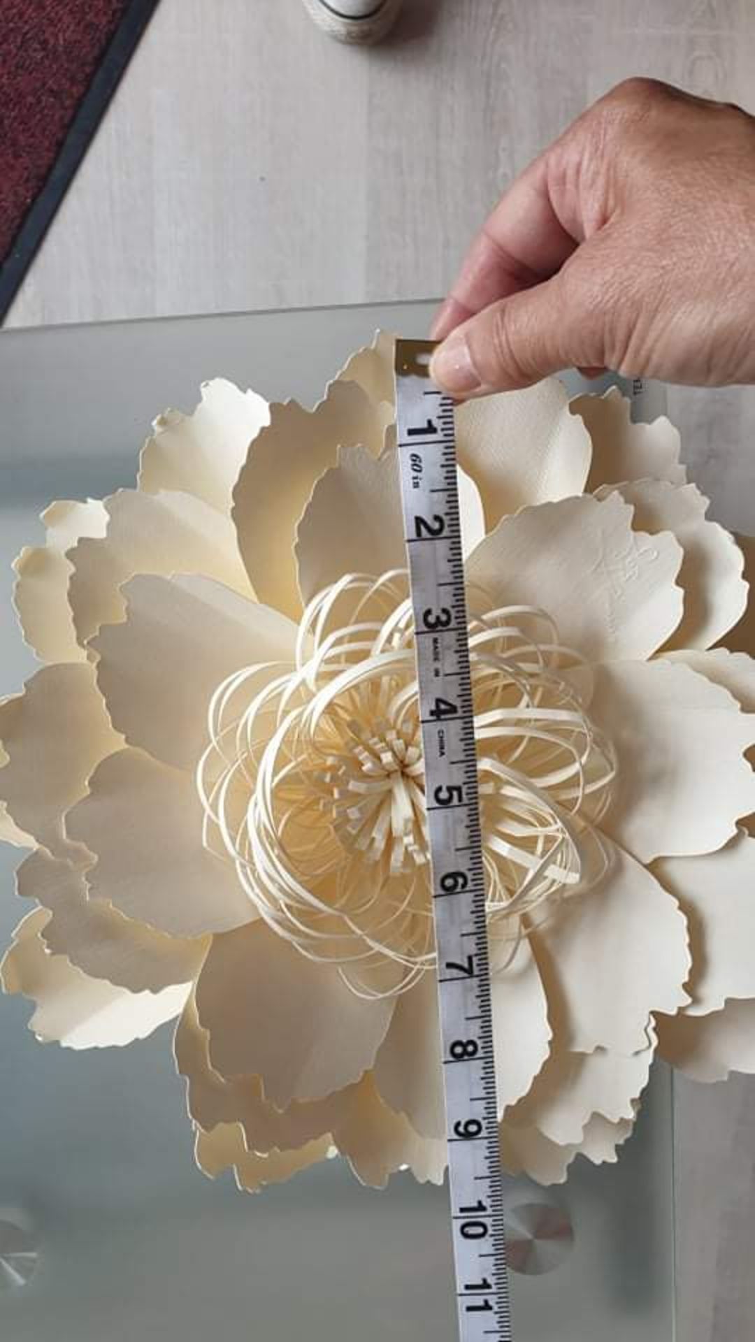 Display Flowers - Various Sizes from 20 cm to 50 cm Diameter - Image 9 of 11