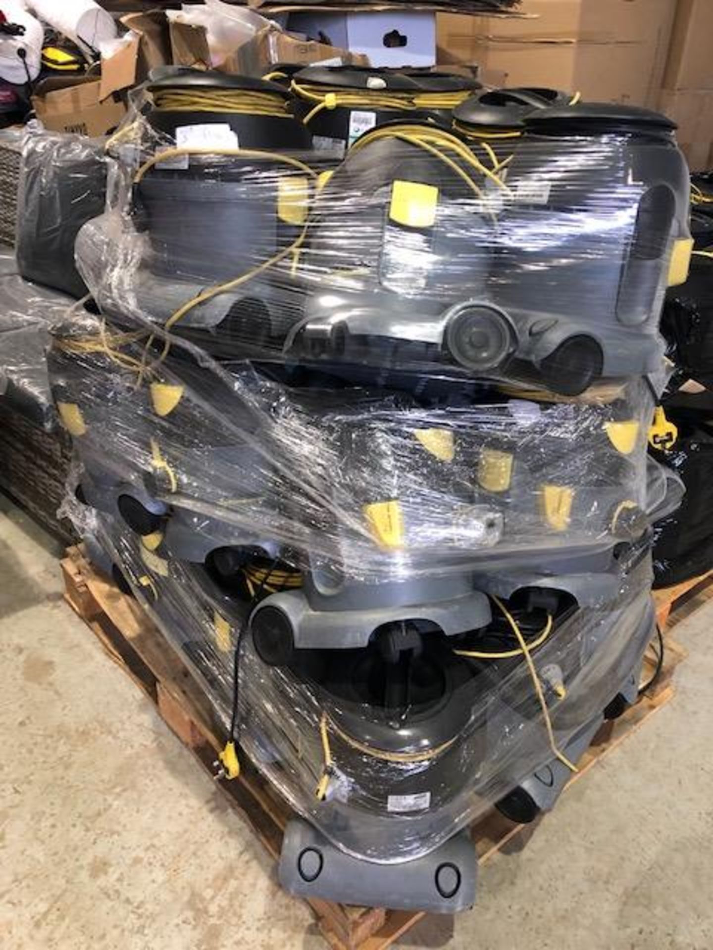 Large pallet of Karcher hoovers (bodies only) - Image 4 of 4