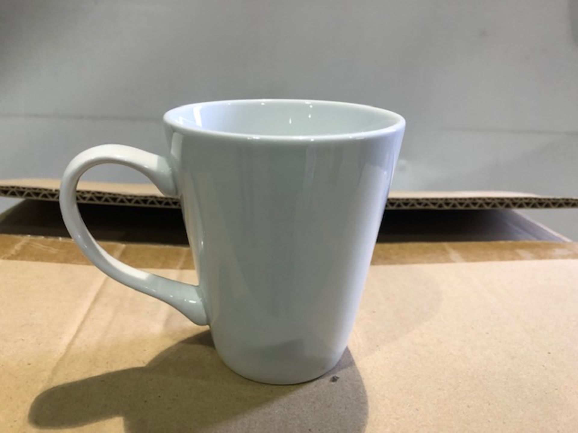 48 x 10oz plain conical mugs