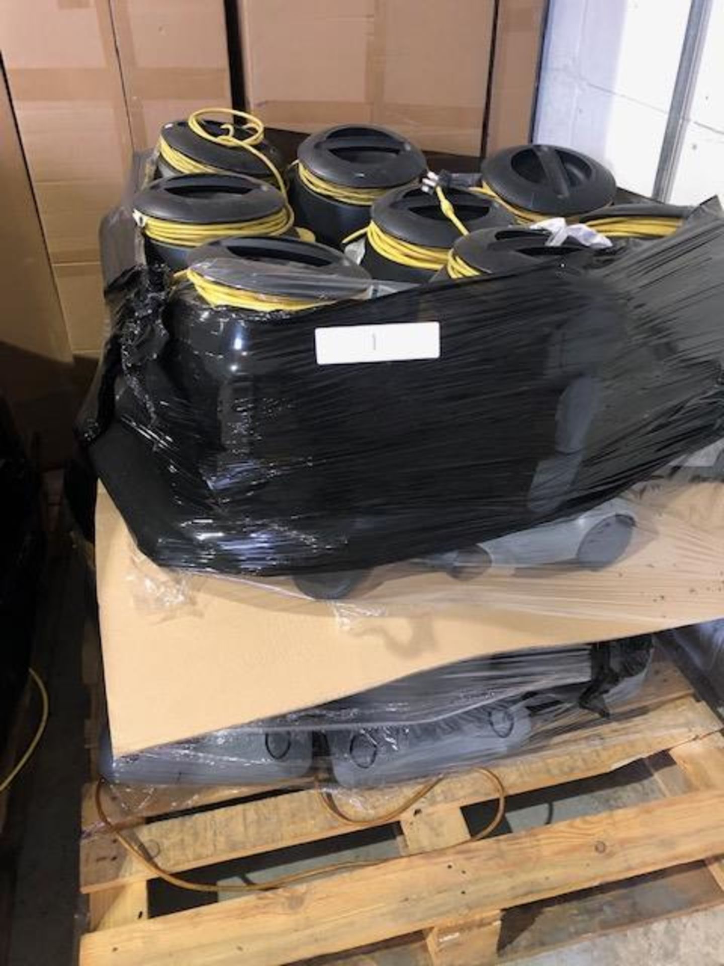 Large pallet of Karcher hoovers (bodies only)