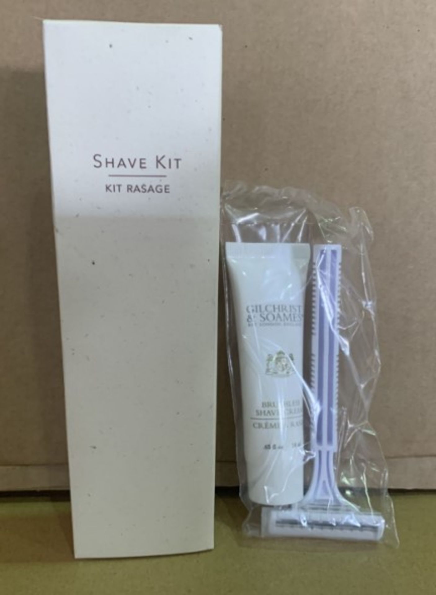 100 x Gilchrist And Soames Shave kits