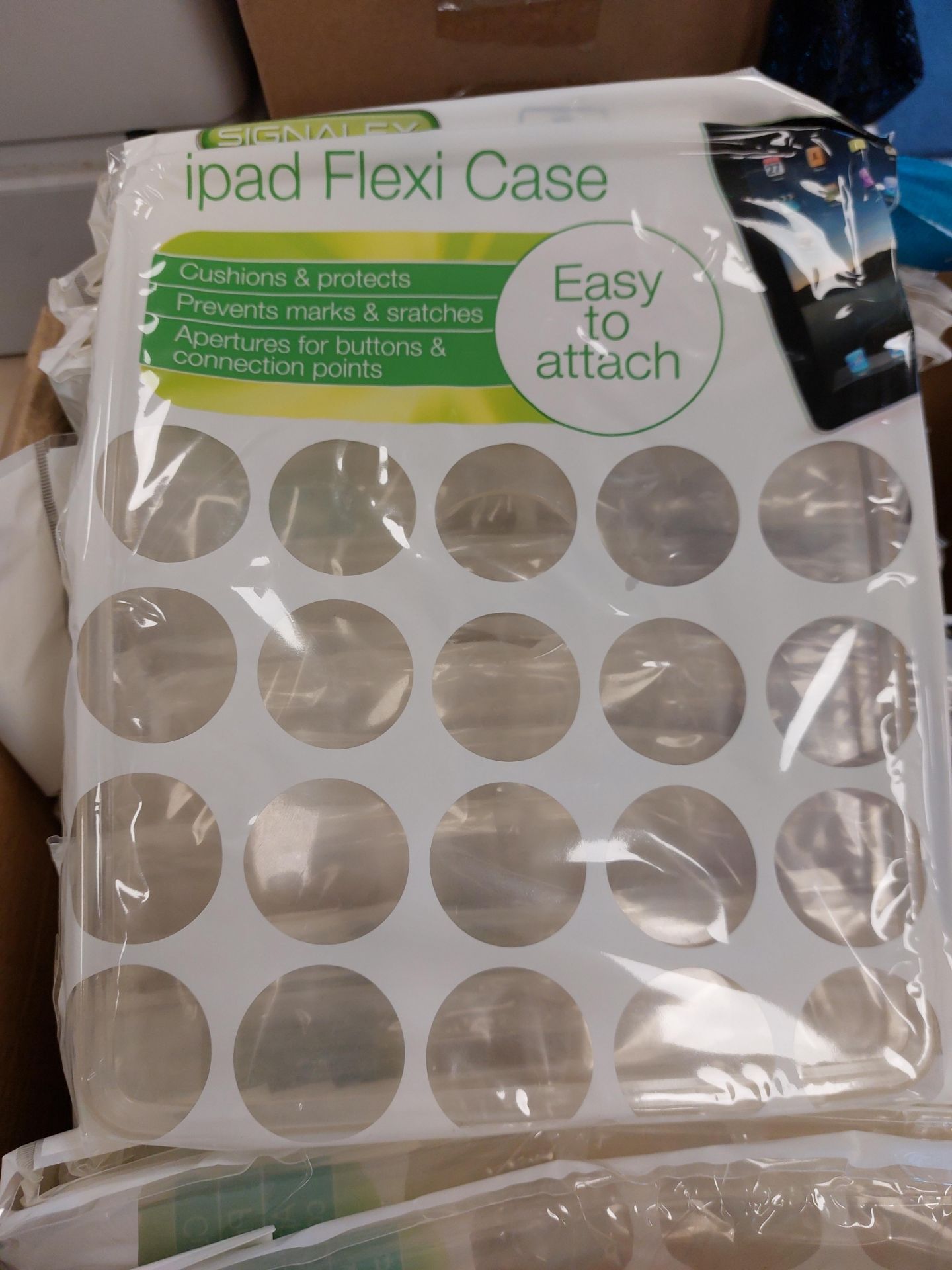 I pad flexible covers clear. Box of 30 - Image 6 of 8