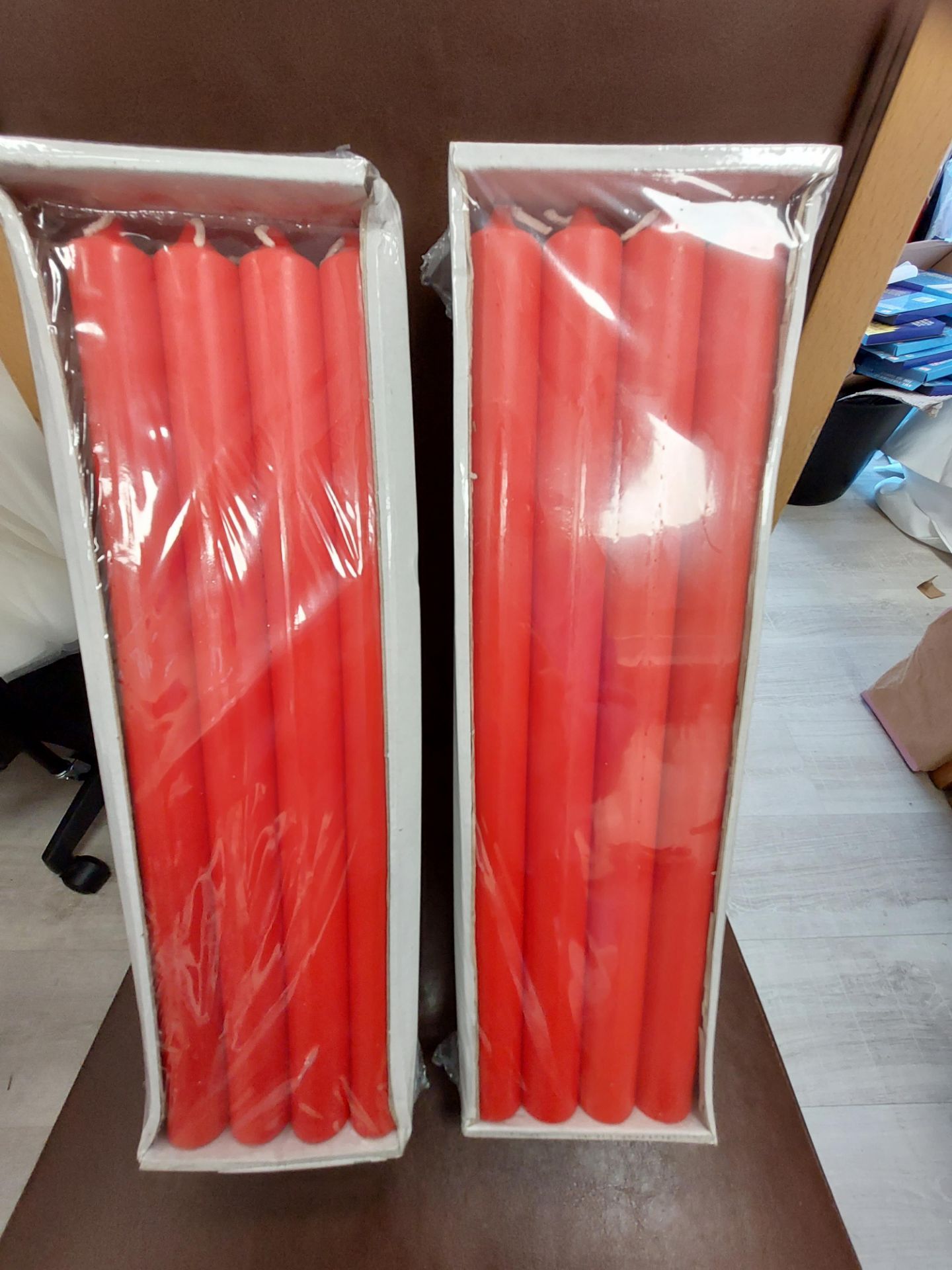 Long red 400 mm x 30 mm candles - Image 4 of 6