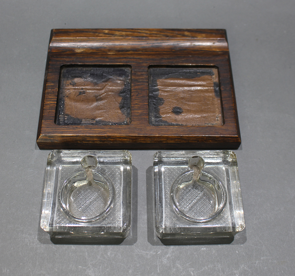 Early/mid 20th c. English Oak Inkwell - Image 2 of 4