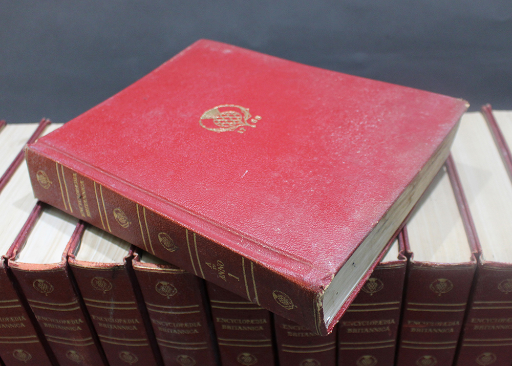 17 Volumes Part Encylopaedia Britannica Red Leather Bound - Image 3 of 6