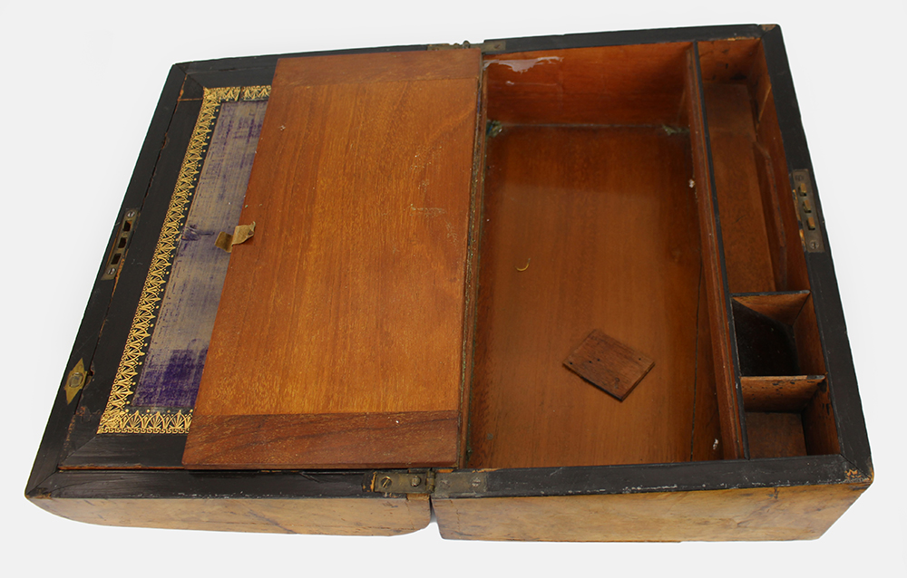 Victorian Walnut Writing Box with Mother of Pearl Crested Decoration - Image 8 of 8