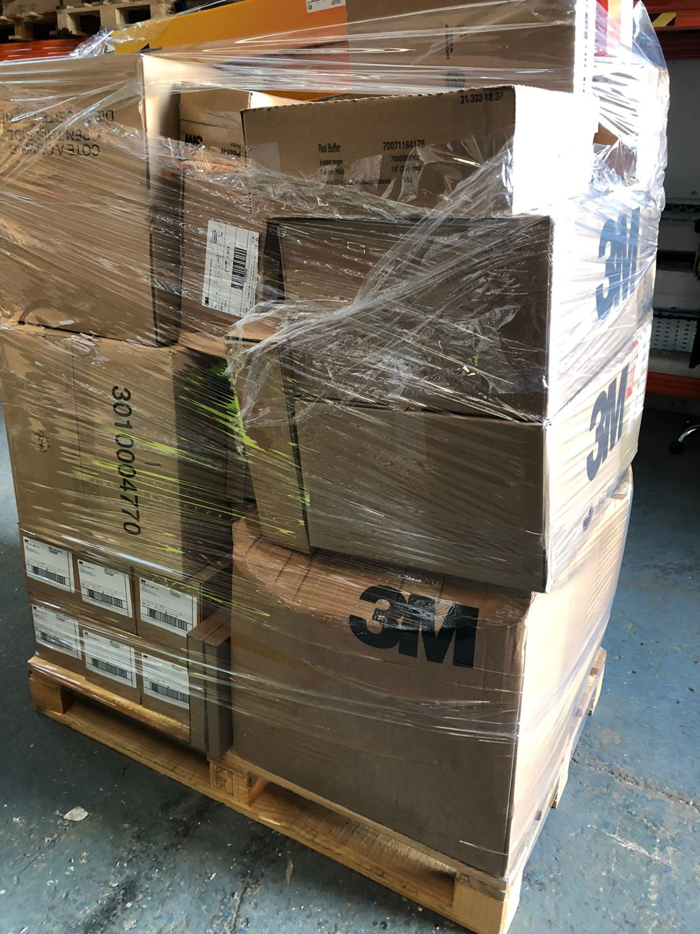 Mixed Pallet of 3M Branded New Stock, Tapes, Industrial. DIY, Post-It, Medical... - Image 2 of 4