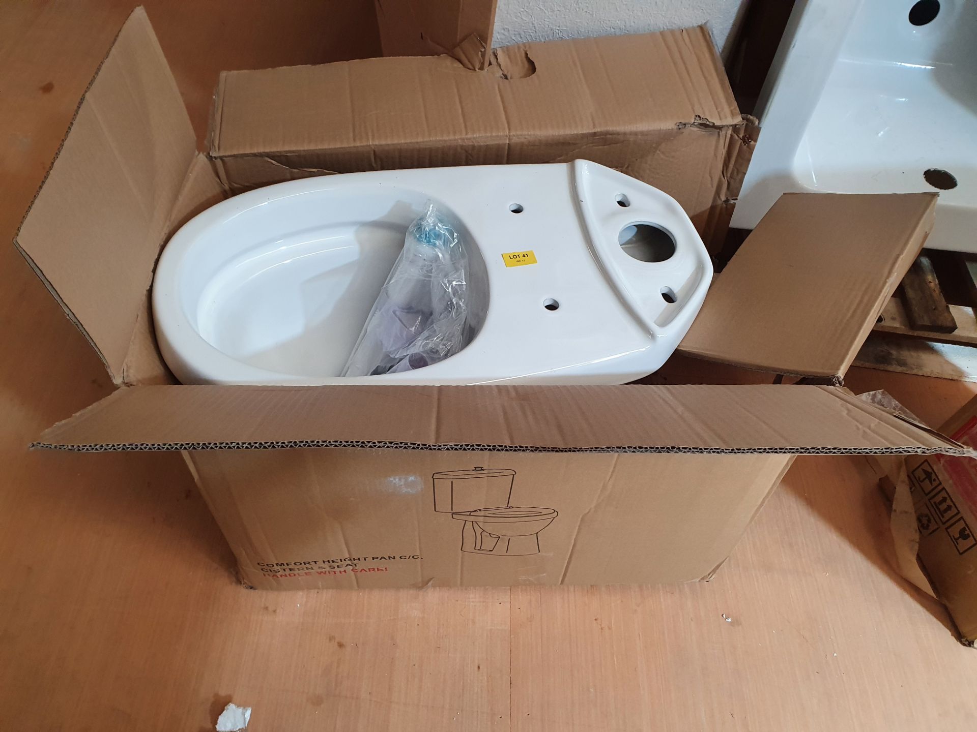 Comfort Height CC Toilet Pan & Seat