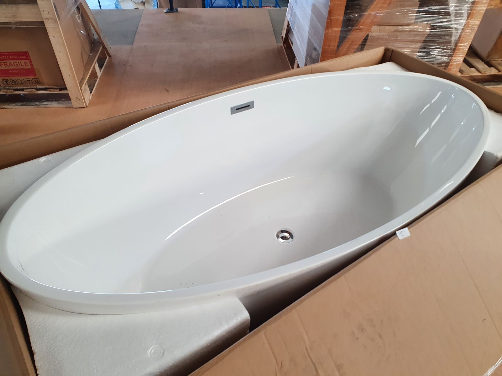 RRP £525. Mode bathrooms Harrison freestanding designer bath. Double skinned. 1790 x 810mm. RBAIF20 - Image 2 of 4