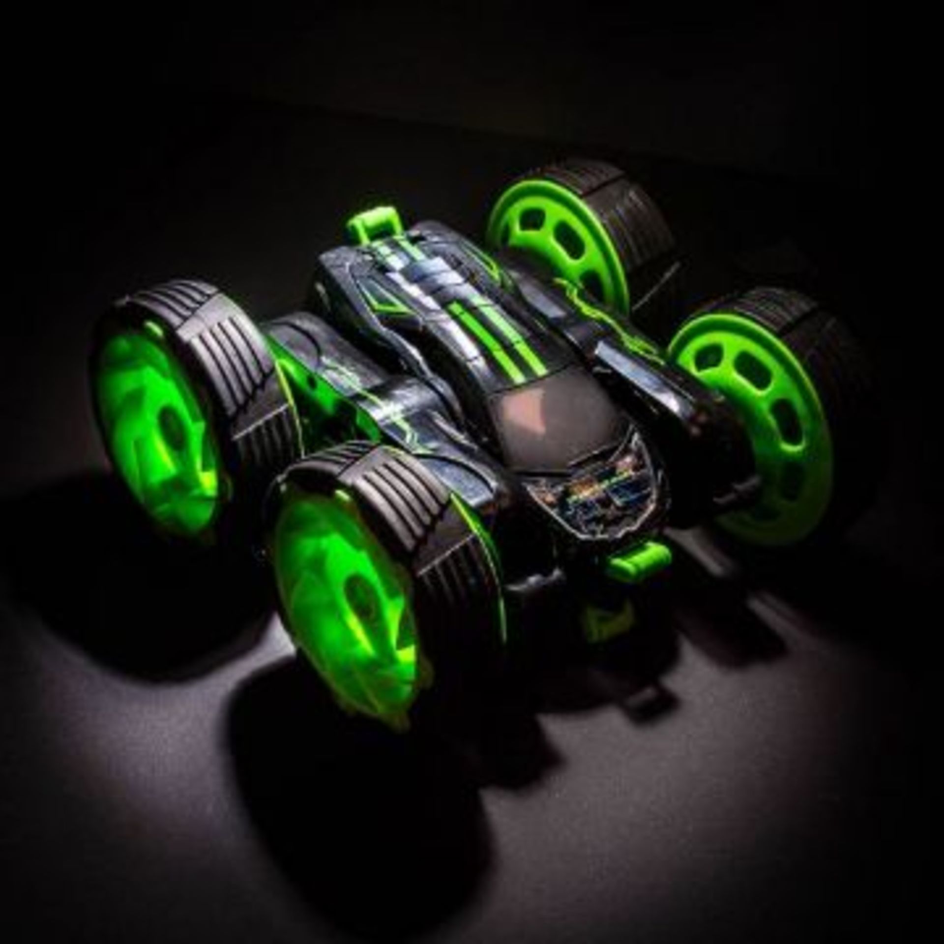 *No VAT*! Lot RRP £250. 10x Red5 Ghost 360 Spin RC Car RRP £25 Each. 360 Degree Flip, Double Side...