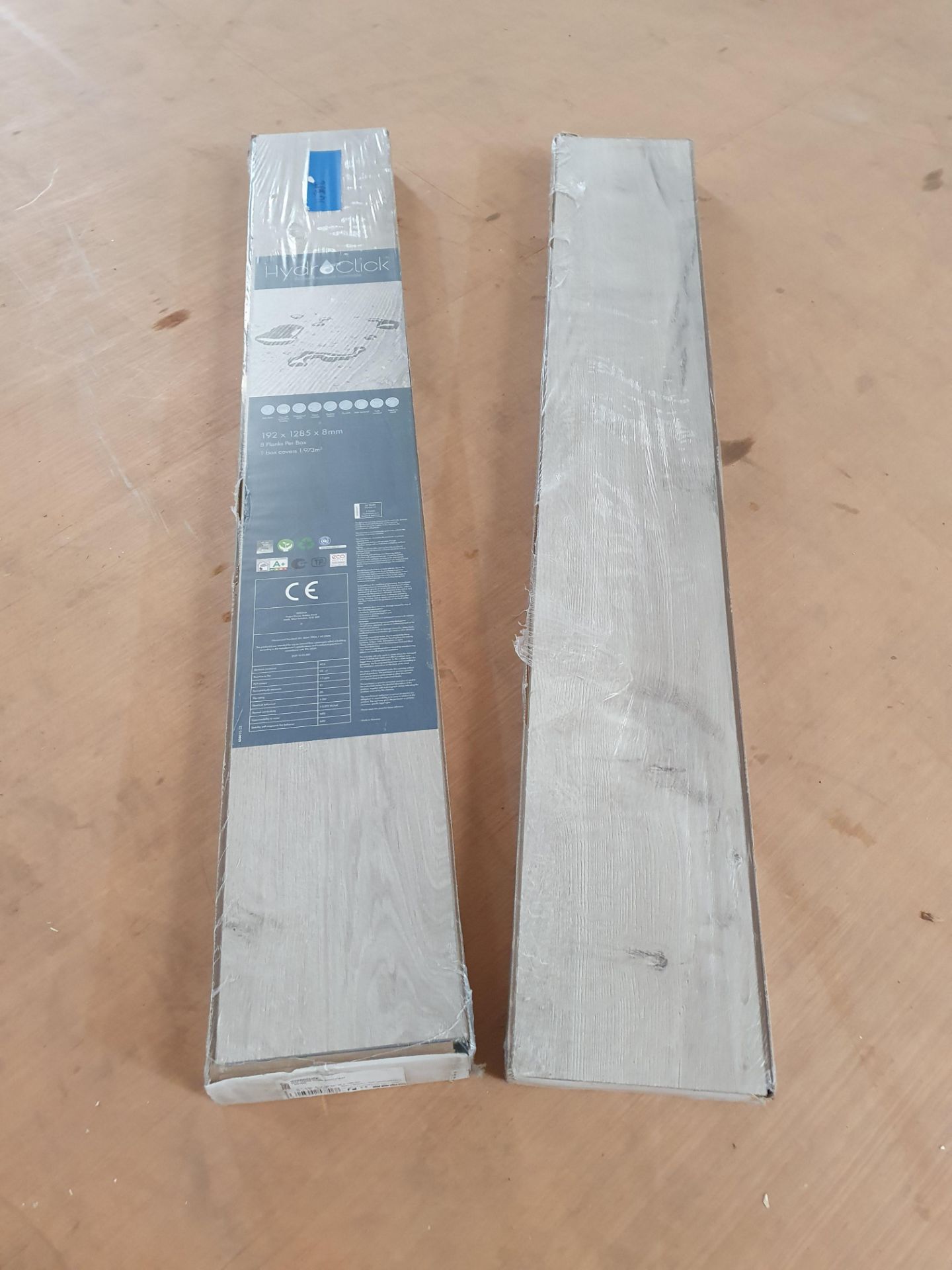 RRP £100. 2 x packs - Approx 4m2 Of HydroClick Lavinia Silver Birch Plank Laminate Flooring 1285 x1