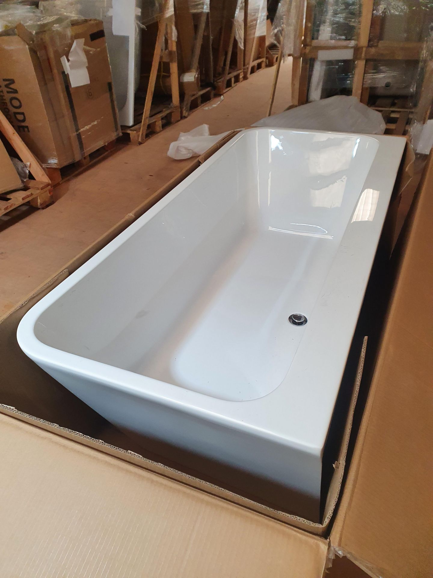 RRP £799. Mode Carter back to wall Freestanding bath 1700 x 750mm. Bath depth 460mm, capacity 250 l - Image 3 of 6