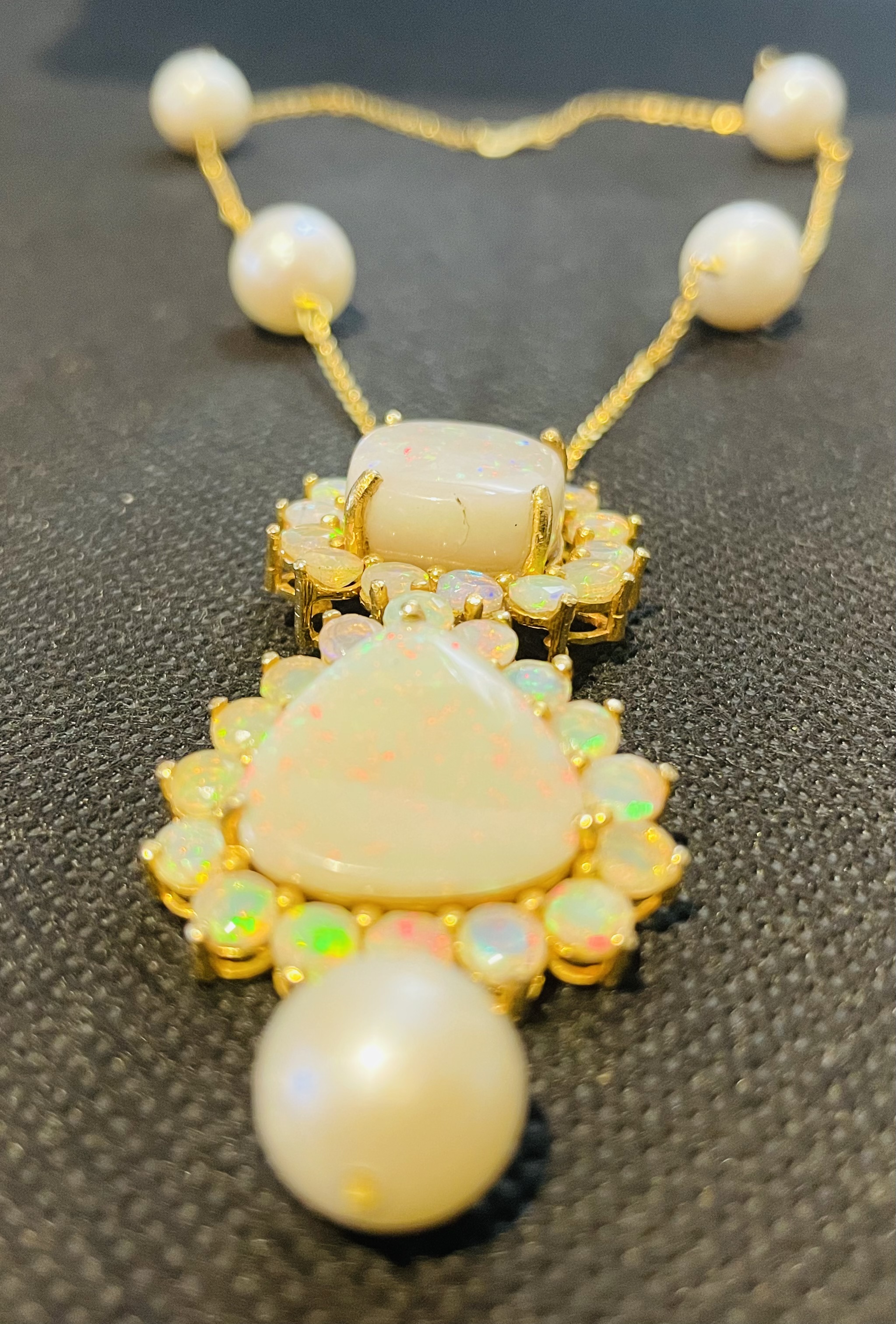 Beautiful 25ct Australian opal Necklace w 52ct South sea Pearls and 18k gold - Image 3 of 6