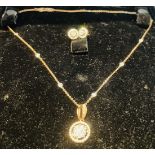 Beautiful 2.08 Carat Diamond Necklace and Earrings set with 18k gold