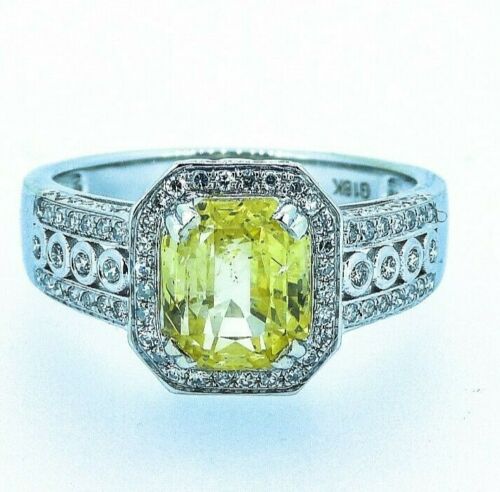 Certified 3.20 ct Yellow VVS Untreated Sapphire & Diamonds Ring - Image 3 of 8