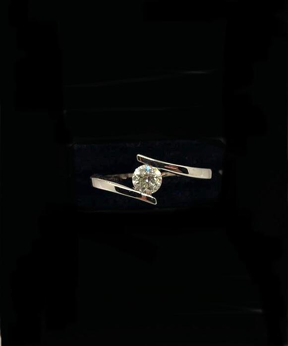 Beautiful Natural 0.45 CT S1 Diamond Ring With 18k Gold - Image 4 of 6