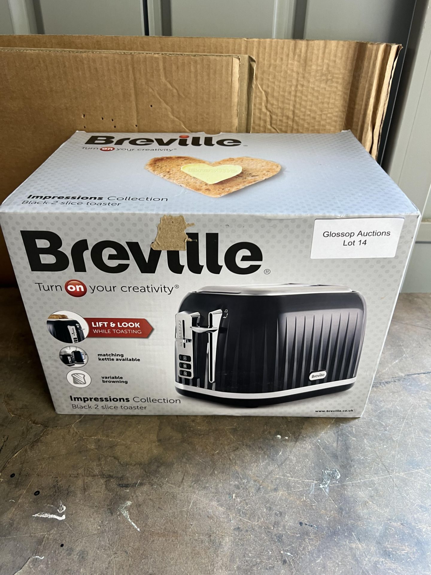 Breville VTR001 Bold 2 Slice Toaster - Black. RRP £34.99 Grade U