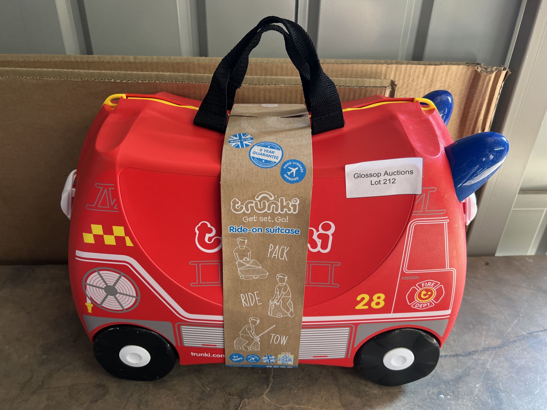 Trunki Children’s Ride-On Suitcase & Kid's Hand Luggage: Frank Fire Engine. RRP £44.99 Grade U