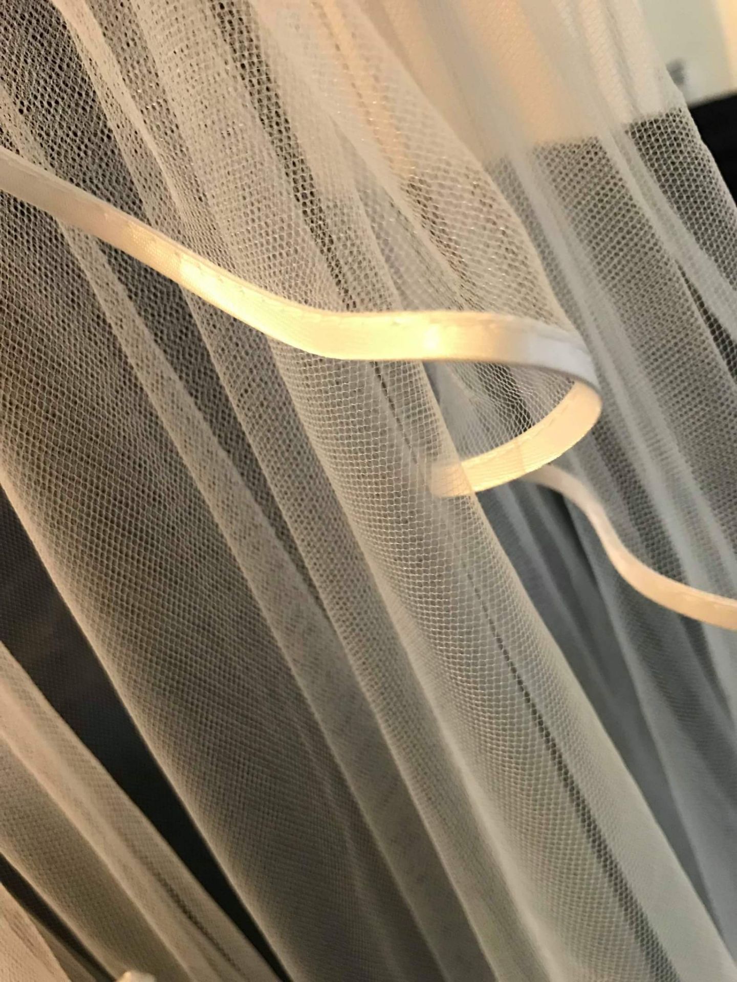 Holy Communion Veil. Approx. Waist Length - Image 6 of 9