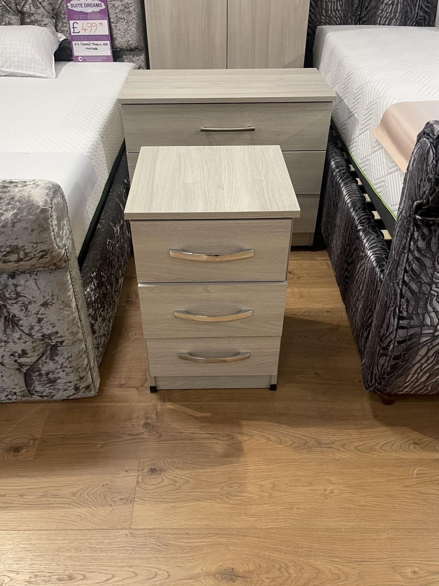 Brand New 3 Drawer Bedside Cabinets In Silver Fully Assembled