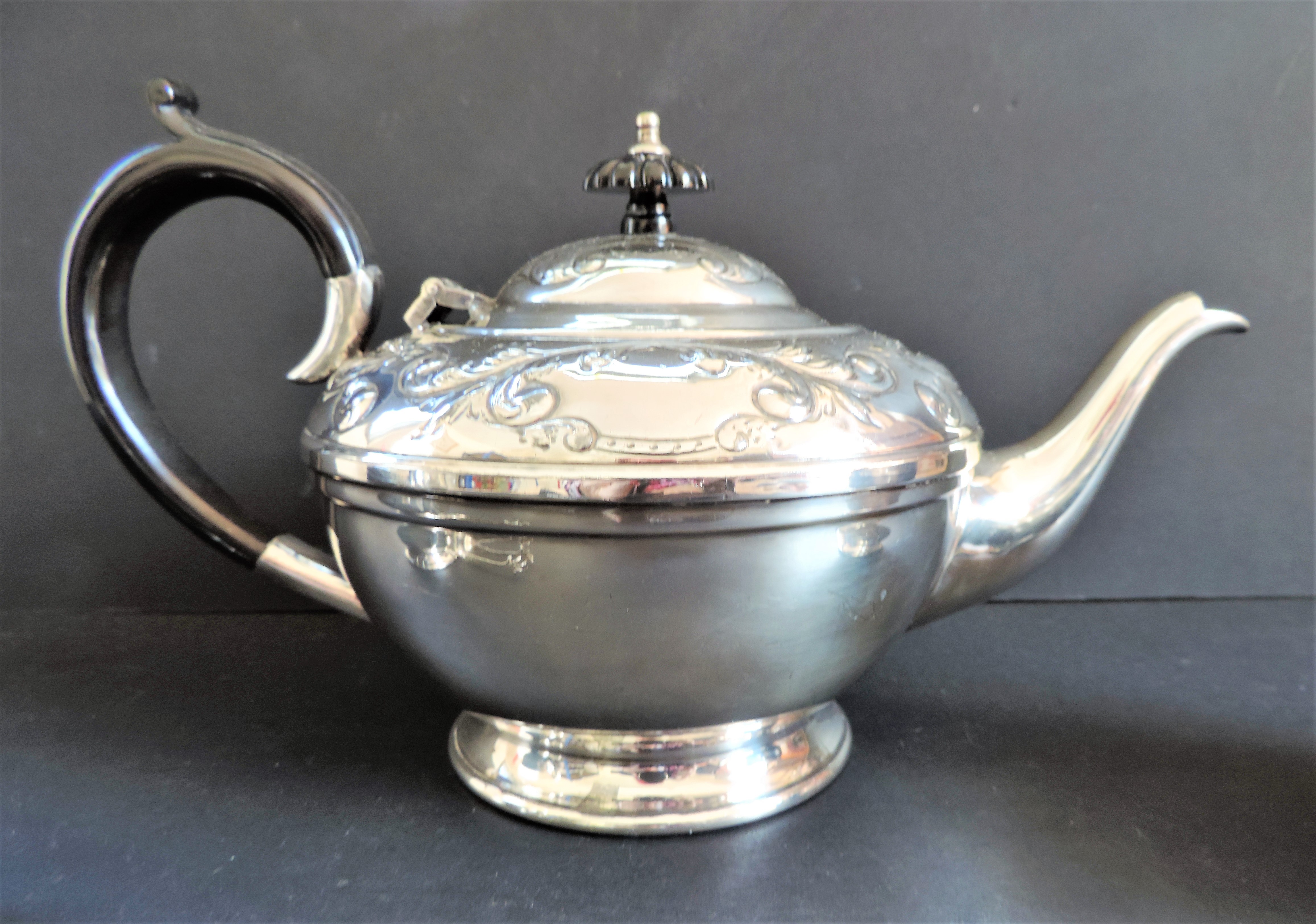 Antique Silver Plate 3 piece Tea Set - Image 4 of 8